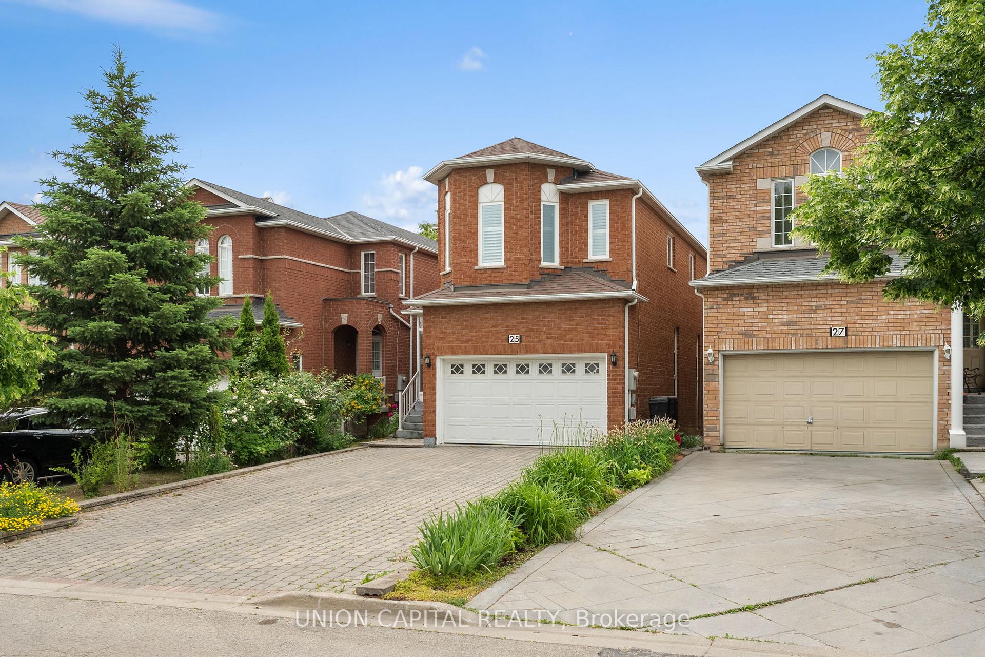 Photo 3 of 25 Milano Avenue, Vaughan, West Woodbridge — HOMEH