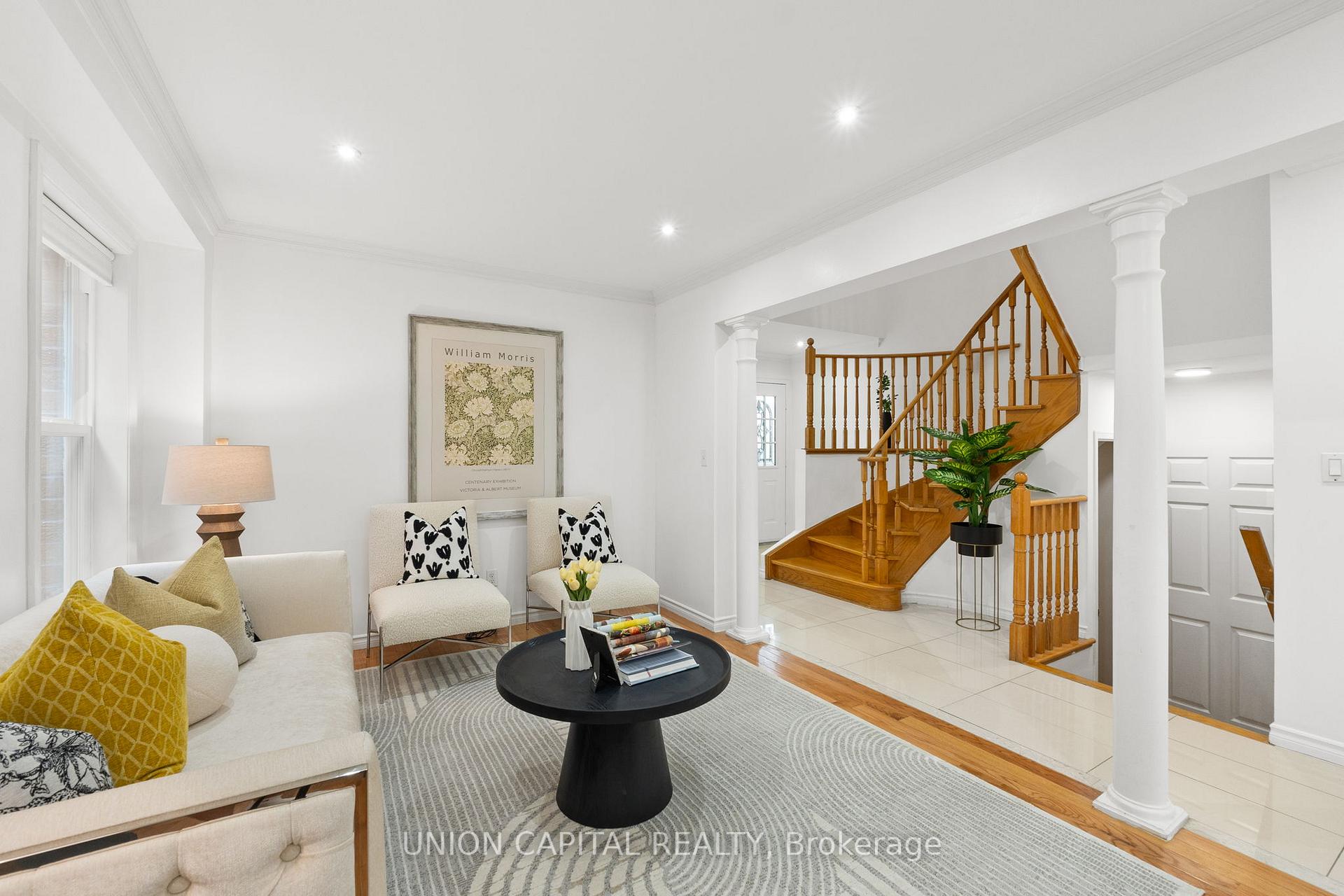 Photo 9 of 25 Milano Avenue, Vaughan, West Woodbridge — HOMEH