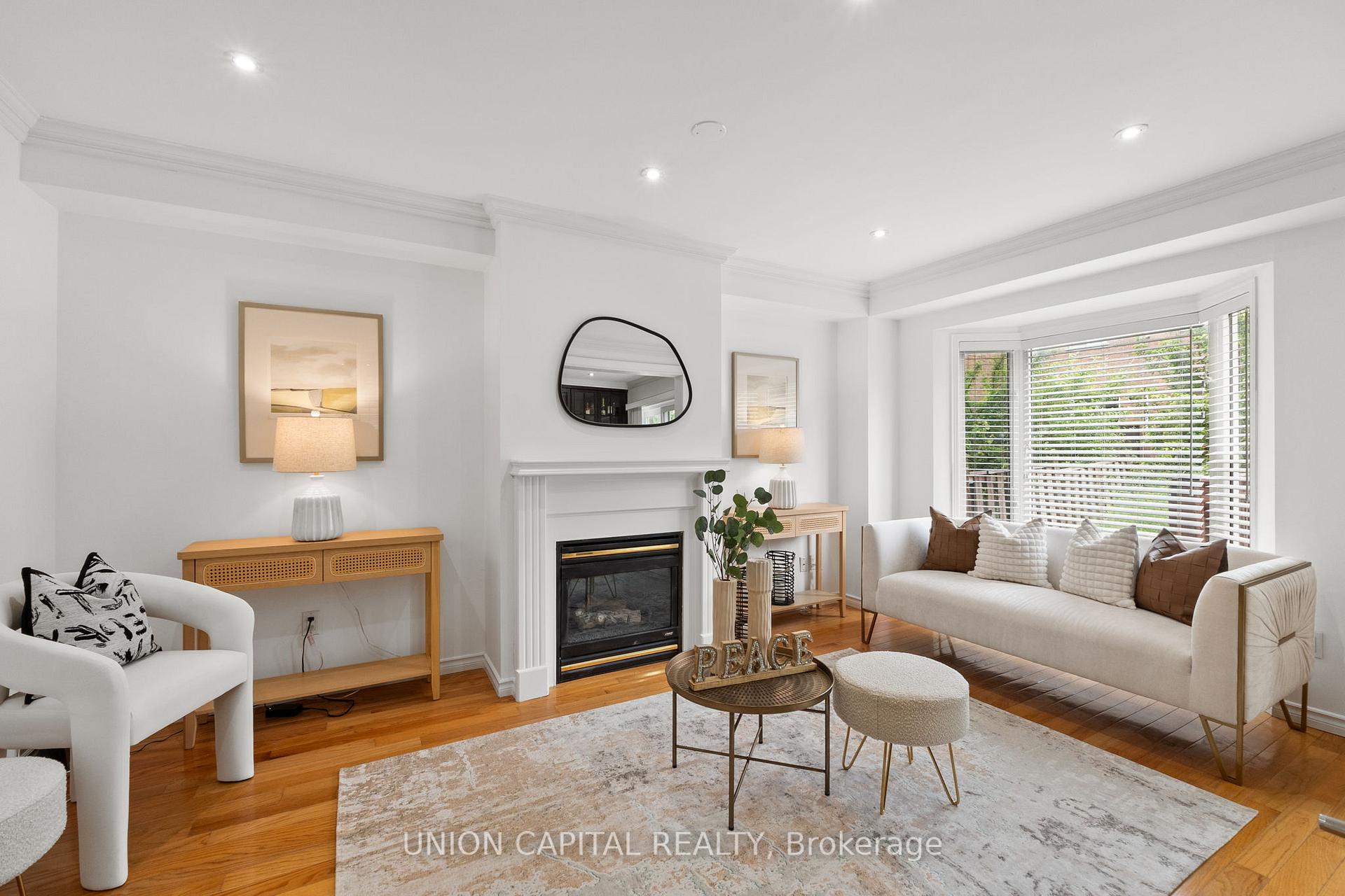 Photo 15 of 25 Milano Avenue, Vaughan, West Woodbridge — HOMEH