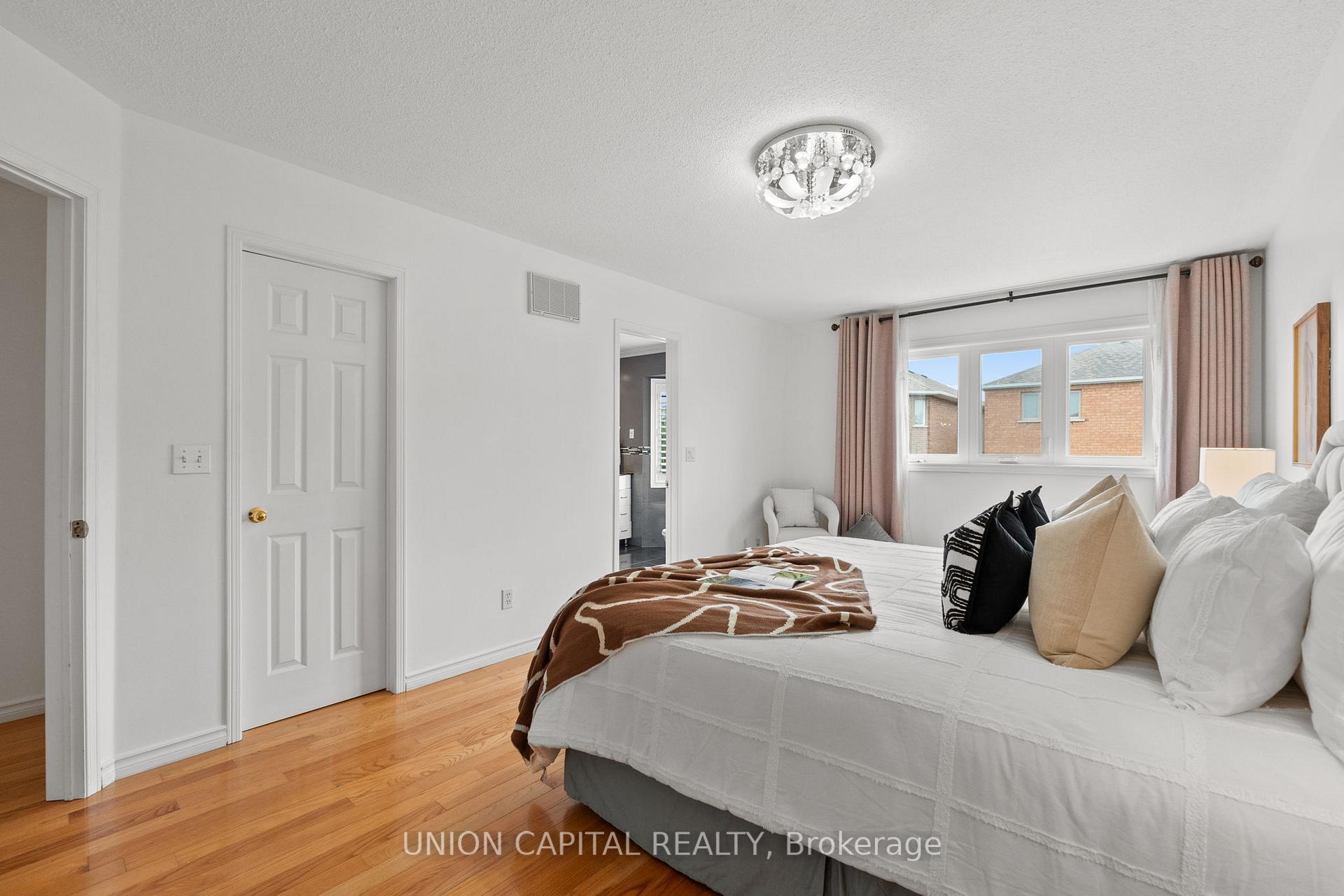 Photo 25 of 25 Milano Avenue, Vaughan, West Woodbridge — HOMEH
