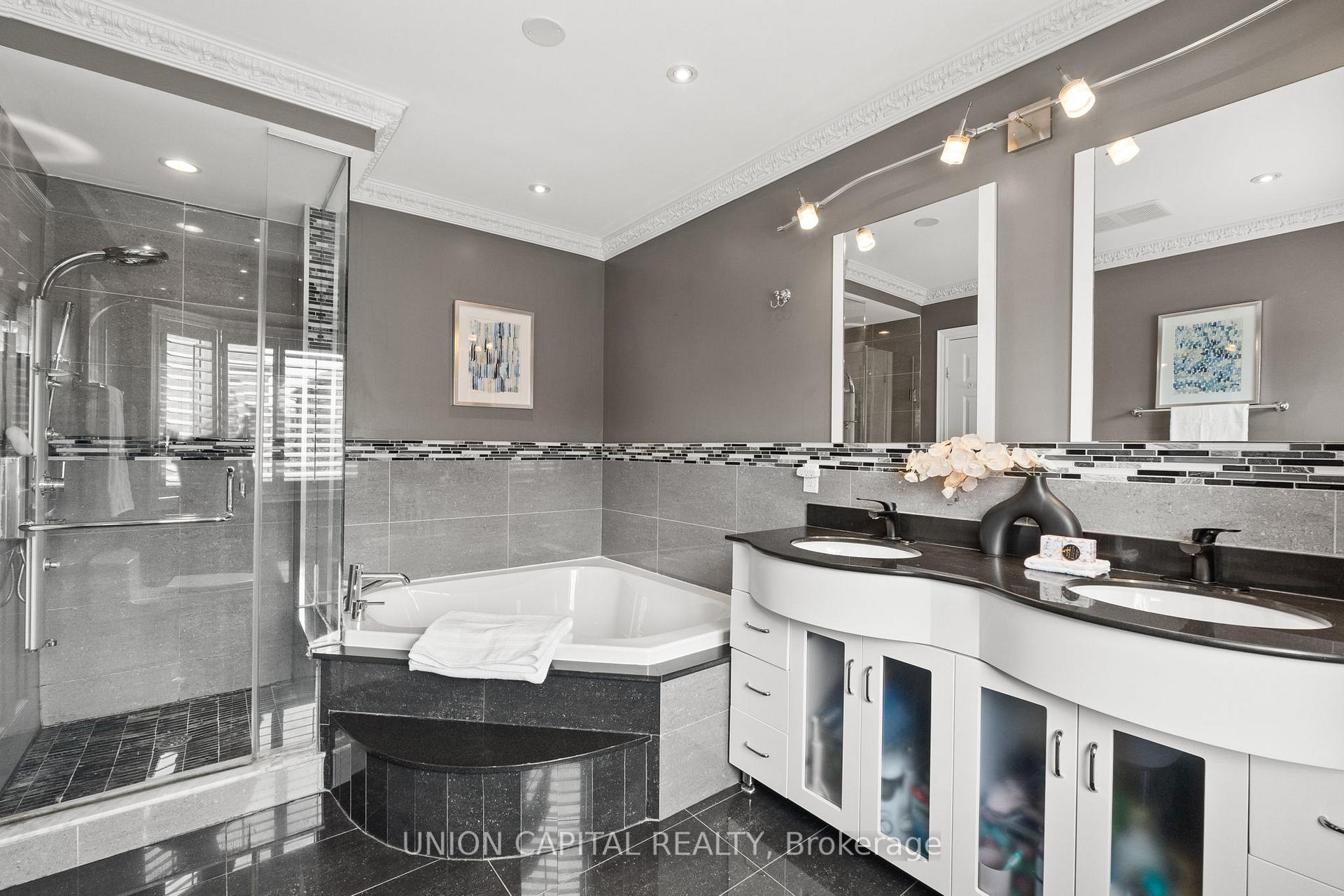 Photo 27 of 25 Milano Avenue, Vaughan, West Woodbridge — HOMEH