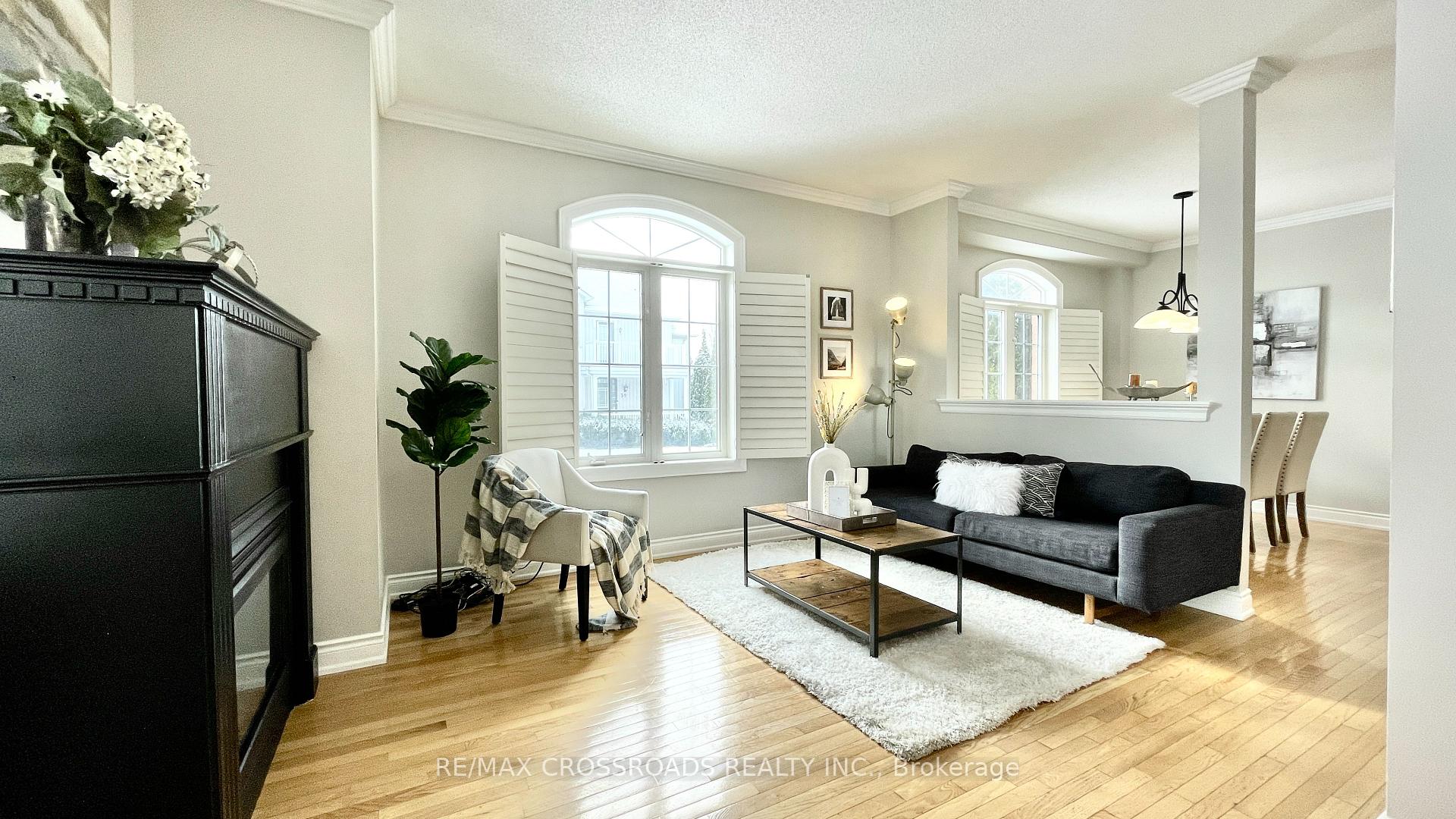 Photo 11 of 35 Dancer's Drive, Markham, Angus Glen — HOMEH