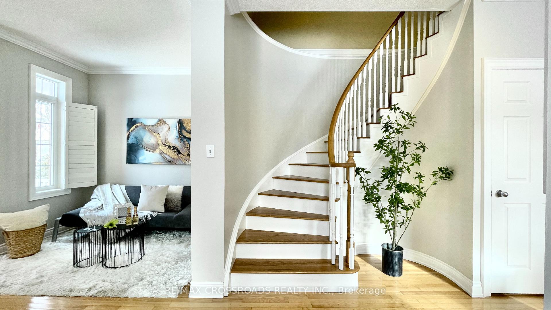 Photo 18 of 35 Dancer's Drive, Markham, Angus Glen — HOMEH