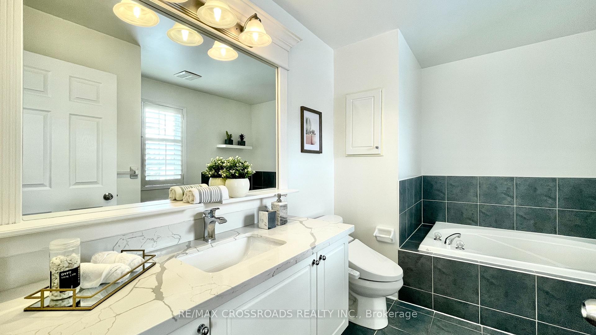 Photo 23 of 35 Dancer's Drive, Markham, Angus Glen — HOMEH