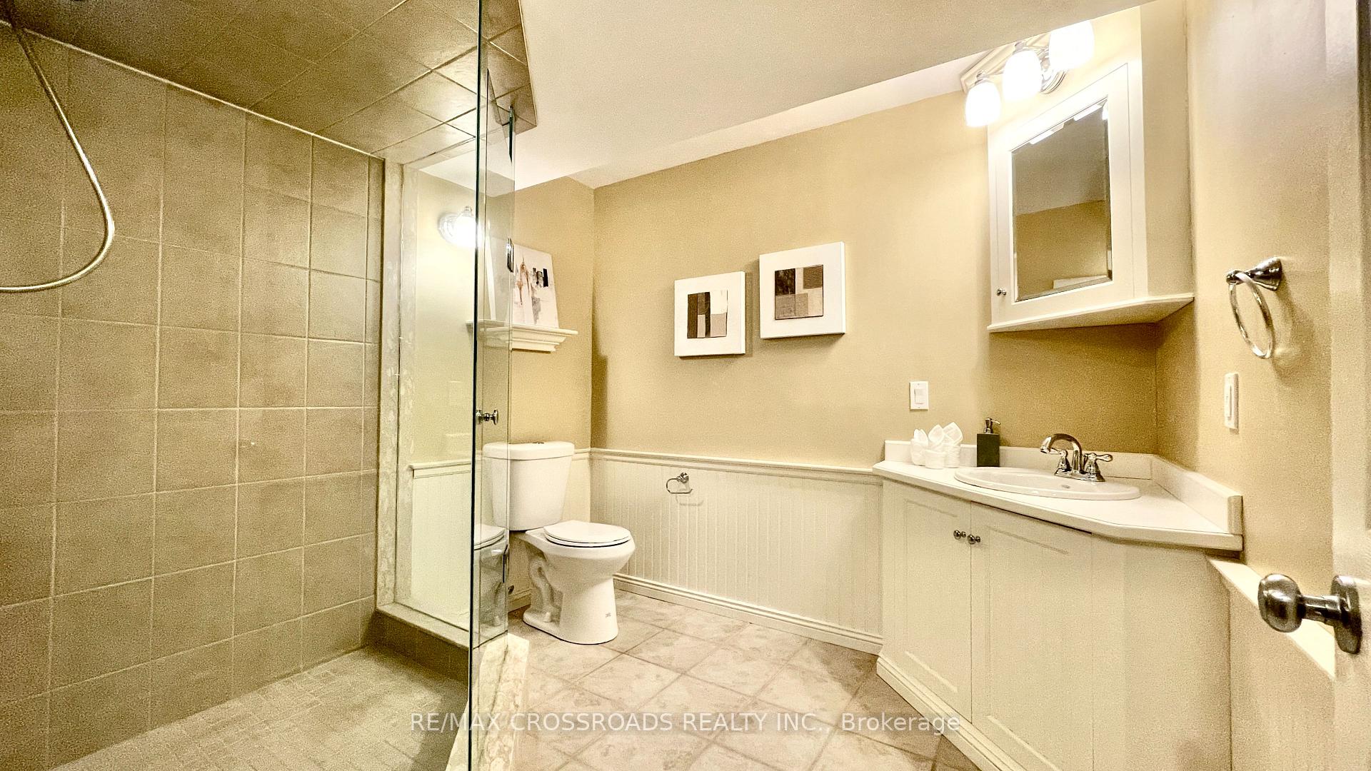 Photo 38 of 35 Dancer's Drive, Markham, Angus Glen — HOMEH