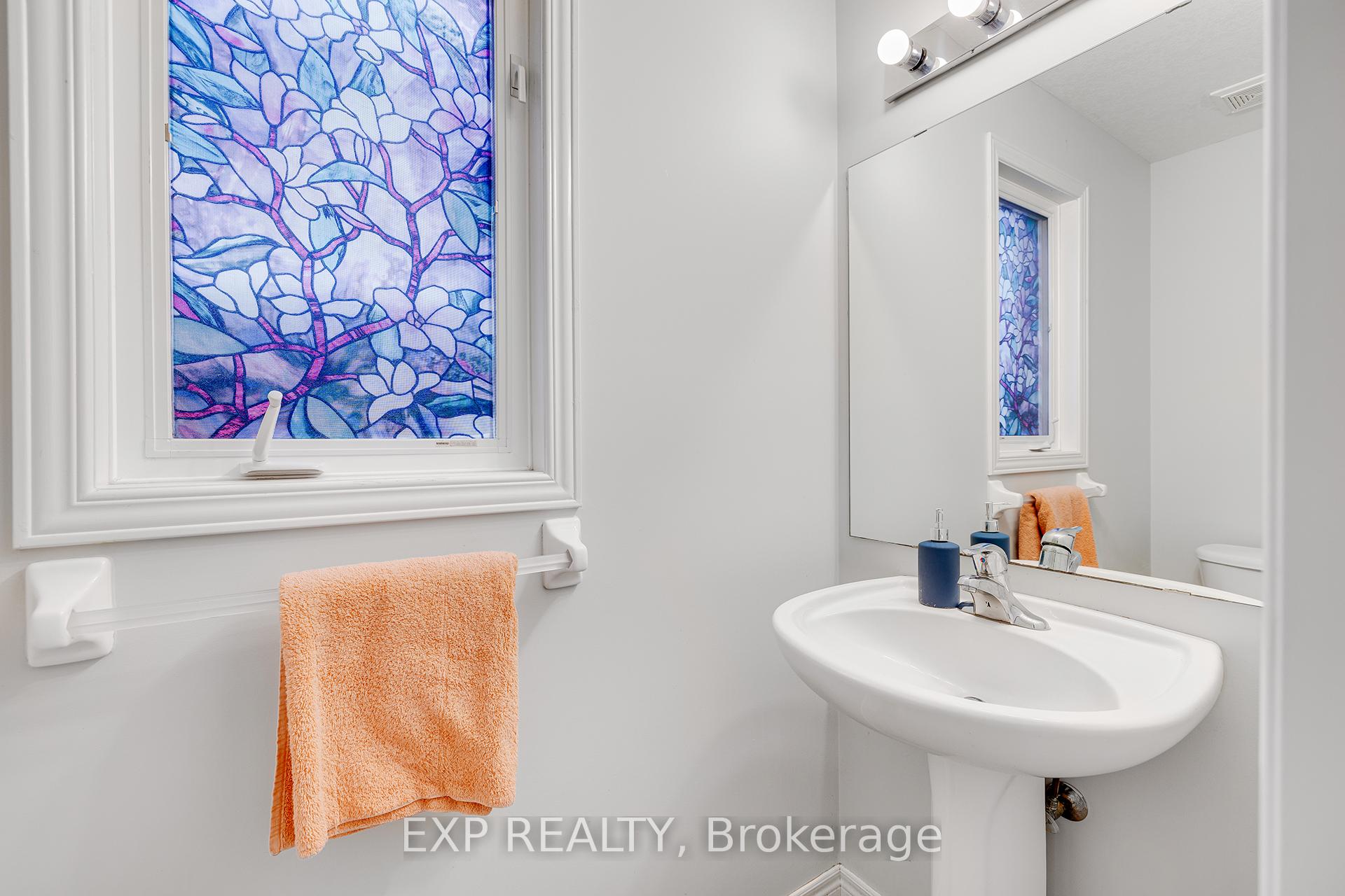 Photo 25 of 645 Interlaken Drive, Waterloo — HOMEH