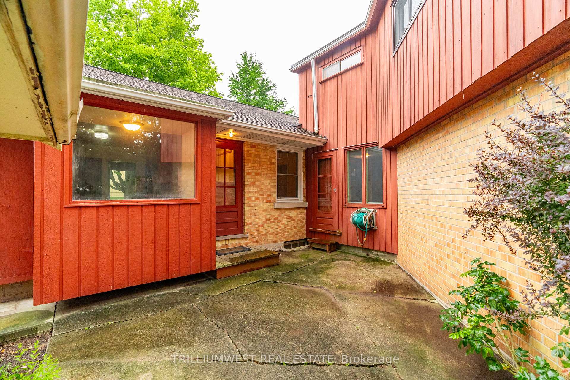 Photo 32 of 218 Alexandra Avenue, Waterloo — HOMEH