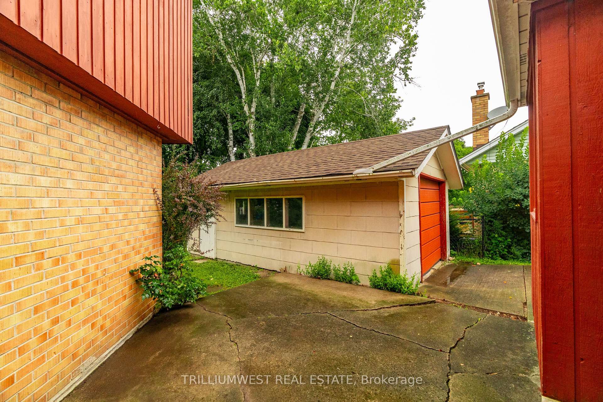 Photo 33 of 218 Alexandra Avenue, Waterloo — HOMEH