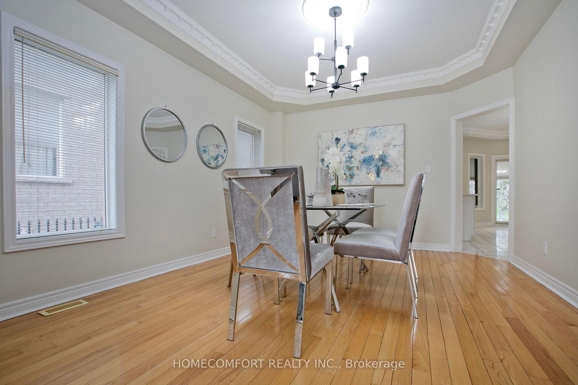 Photo 7 of 182 Siderno Crescent, Vaughan, East Woodbridge — HOMEH