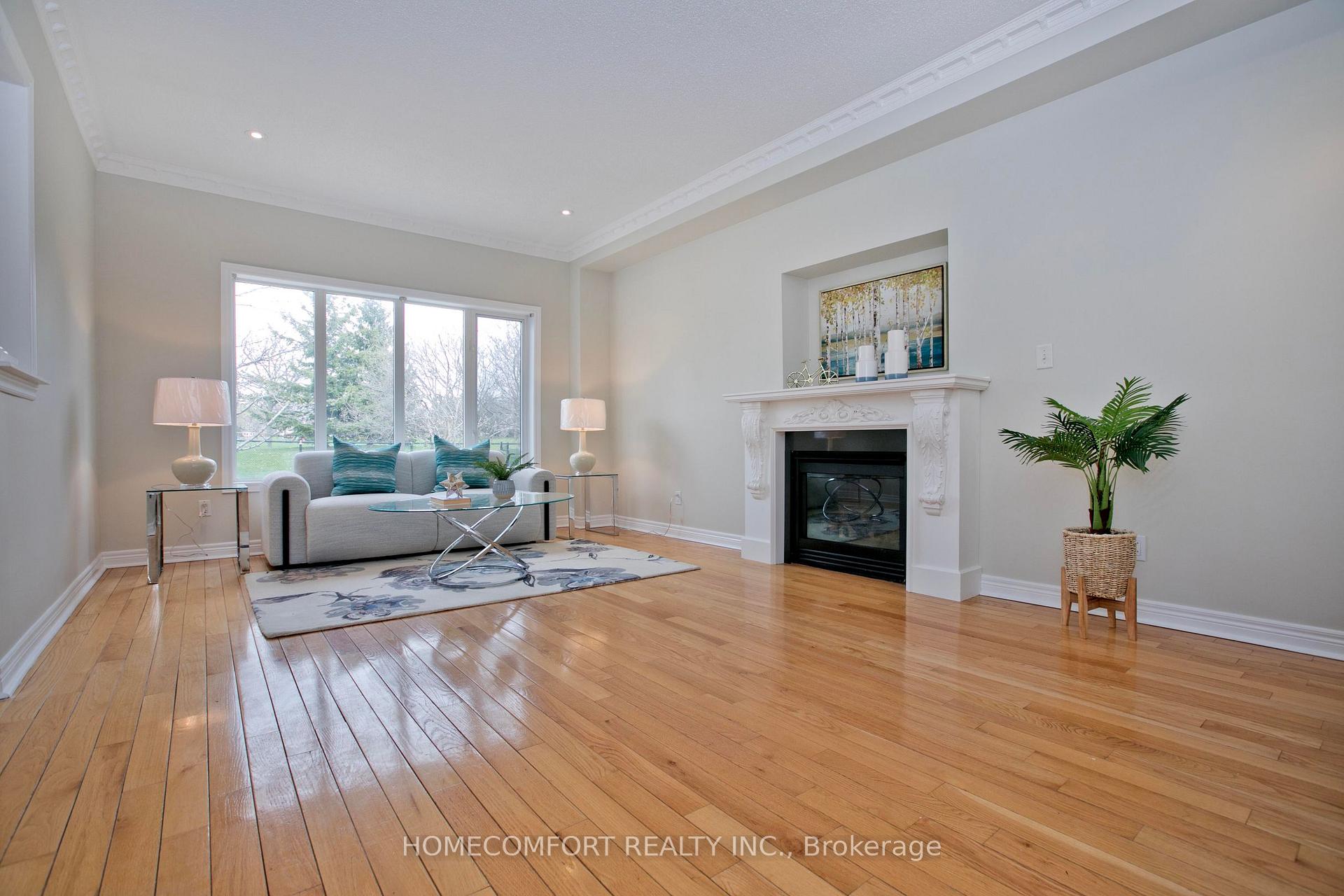 Photo 13 of 182 Siderno Crescent, Vaughan, East Woodbridge — HOMEH