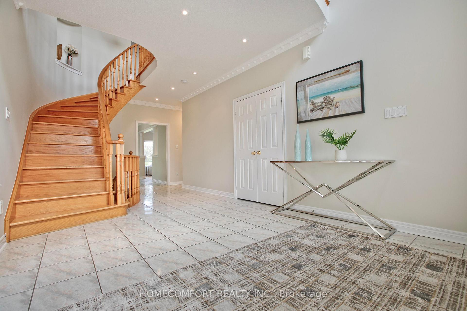 Photo 17 of 182 Siderno Crescent, Vaughan, East Woodbridge — HOMEH
