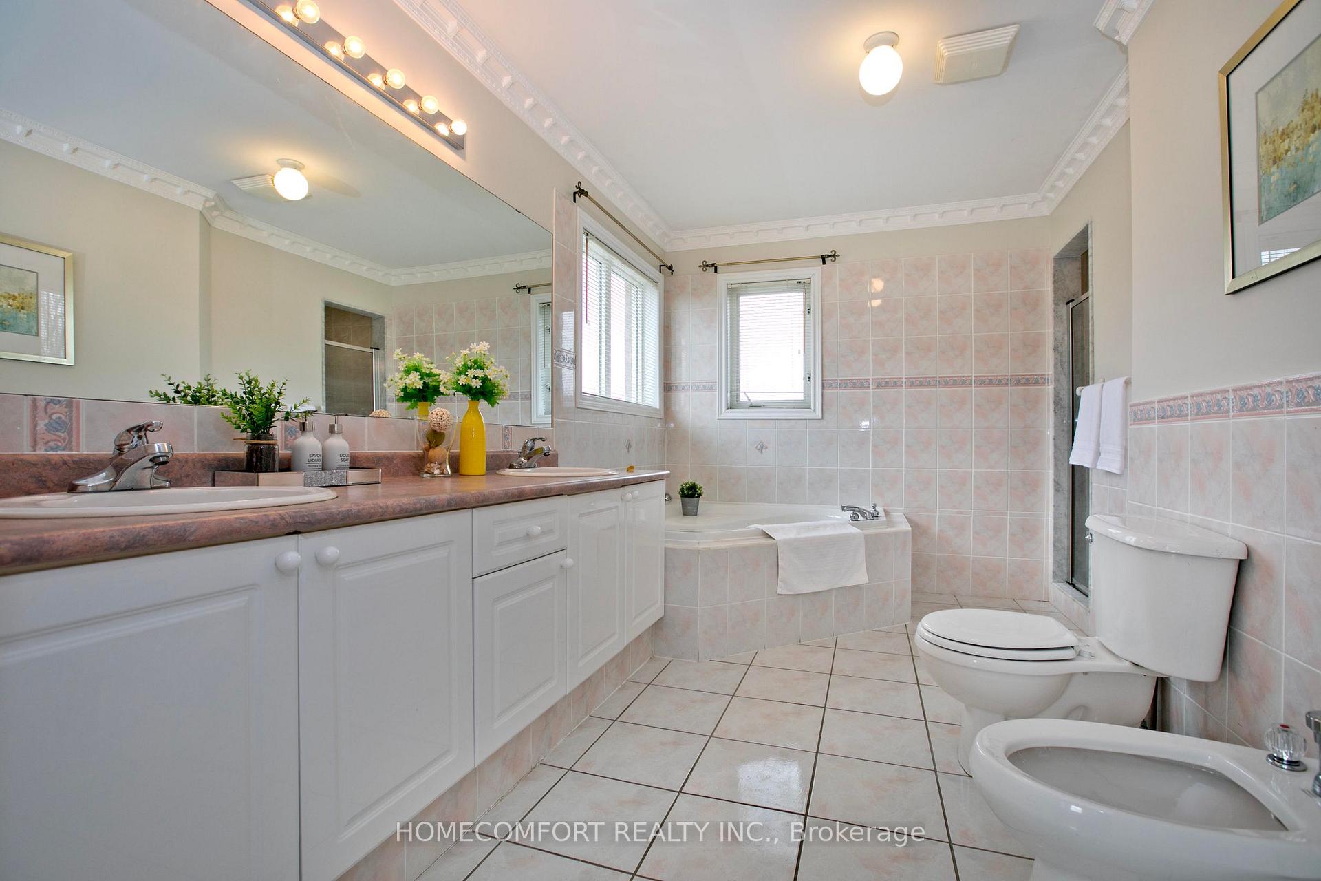 Photo 22 of 182 Siderno Crescent, Vaughan, East Woodbridge — HOMEH