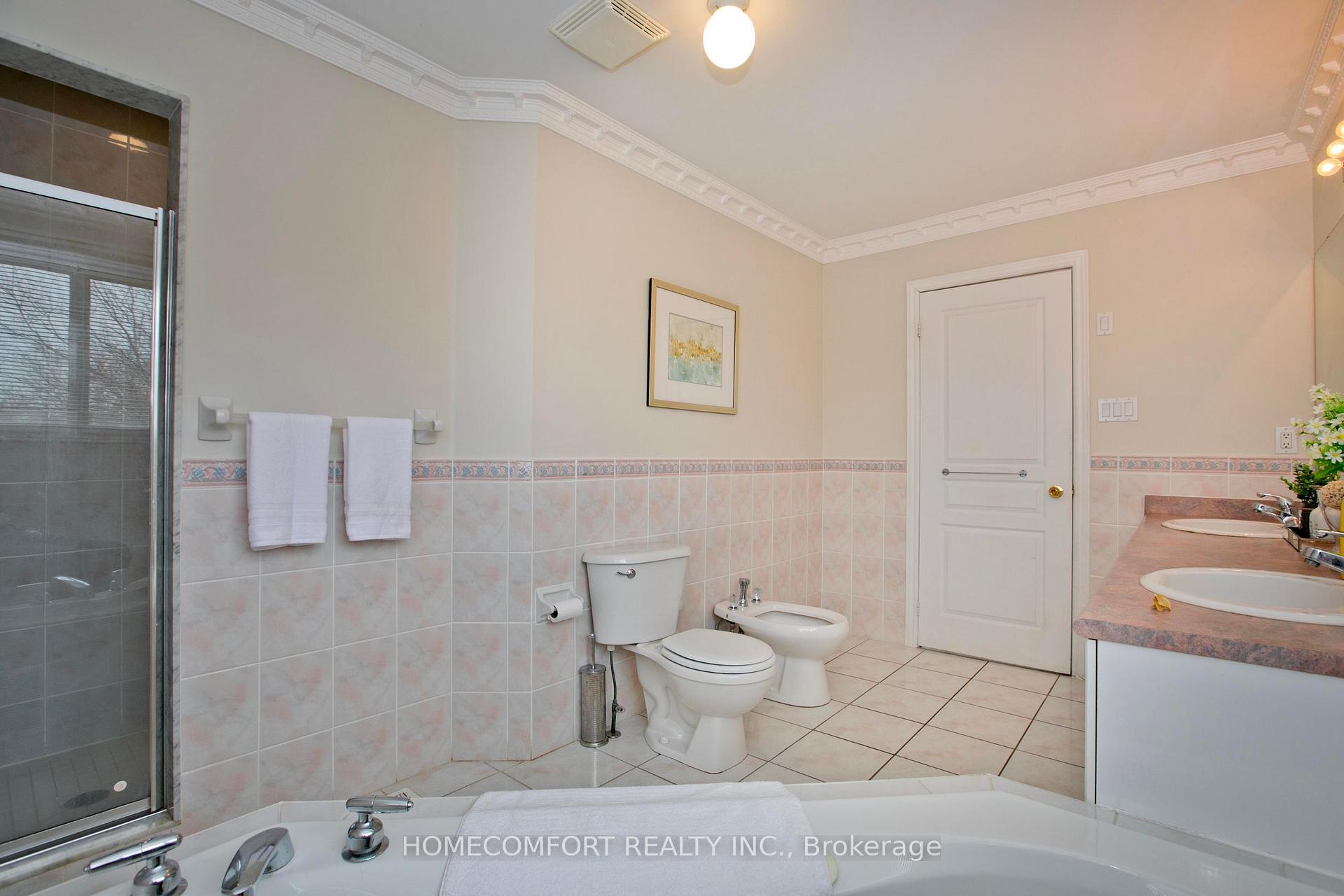 Photo 23 of 182 Siderno Crescent, Vaughan, East Woodbridge — HOMEH