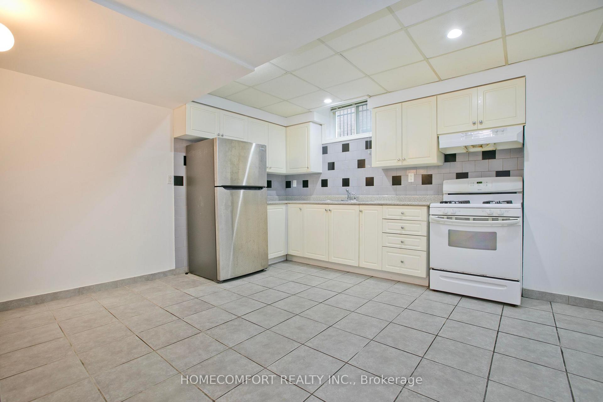 Photo 30 of 182 Siderno Crescent, Vaughan, East Woodbridge — HOMEH