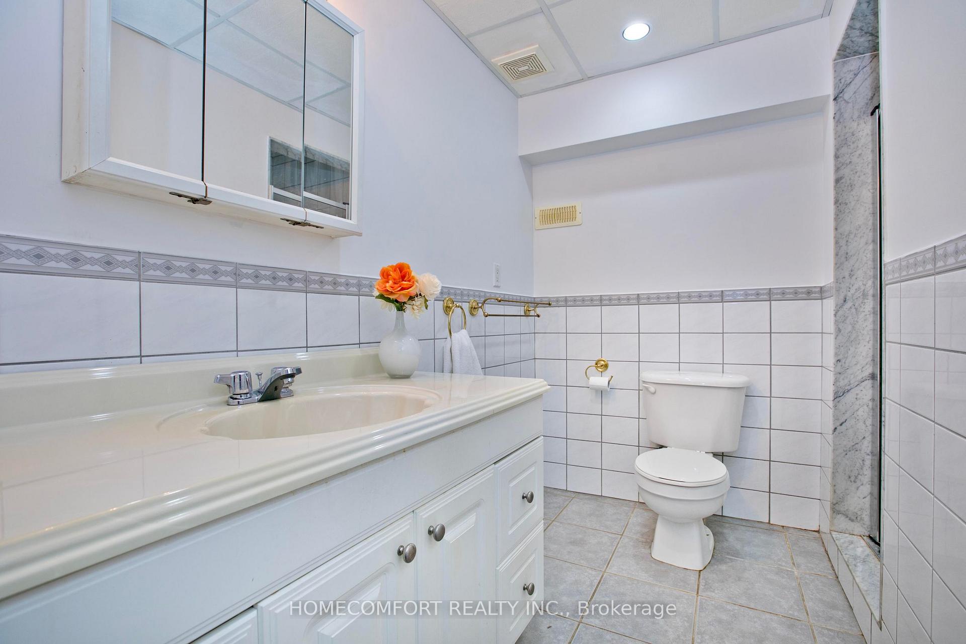 Photo 32 of 182 Siderno Crescent, Vaughan, East Woodbridge — HOMEH