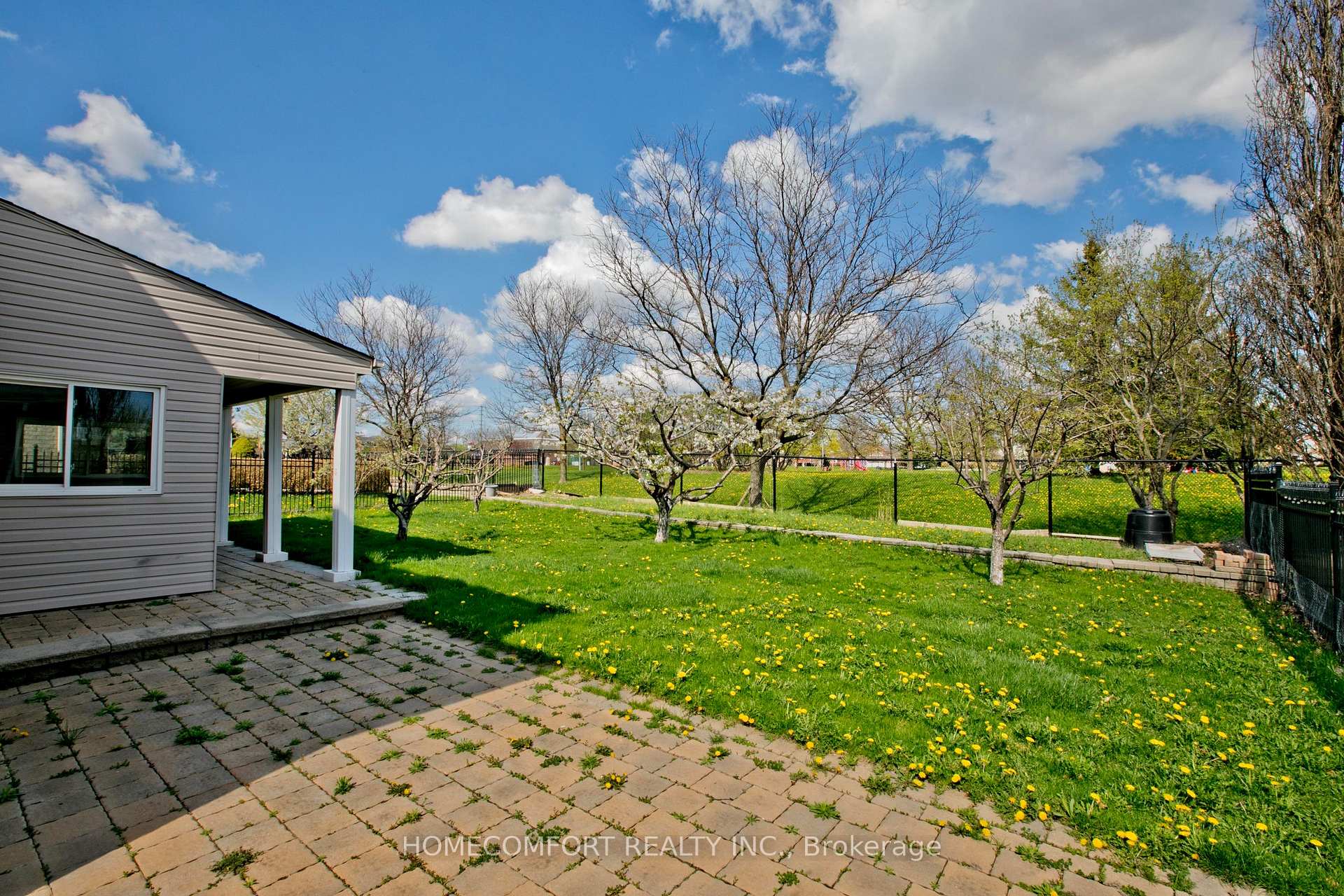 Photo 35 of 182 Siderno Crescent, Vaughan, East Woodbridge — HOMEH