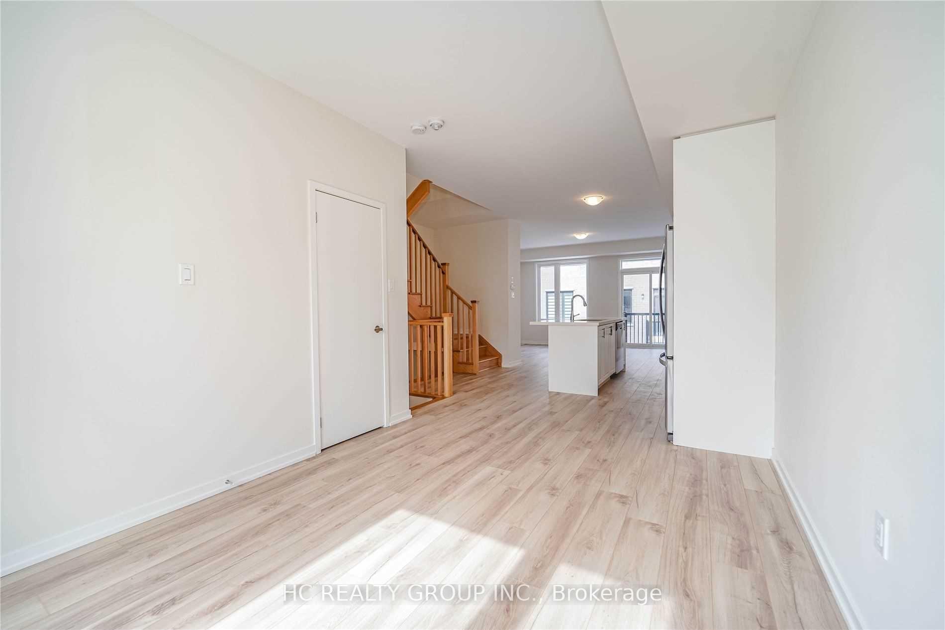 Photo 5 of 132 Rattenbury Road, Vaughan, Patterson — HOMEH