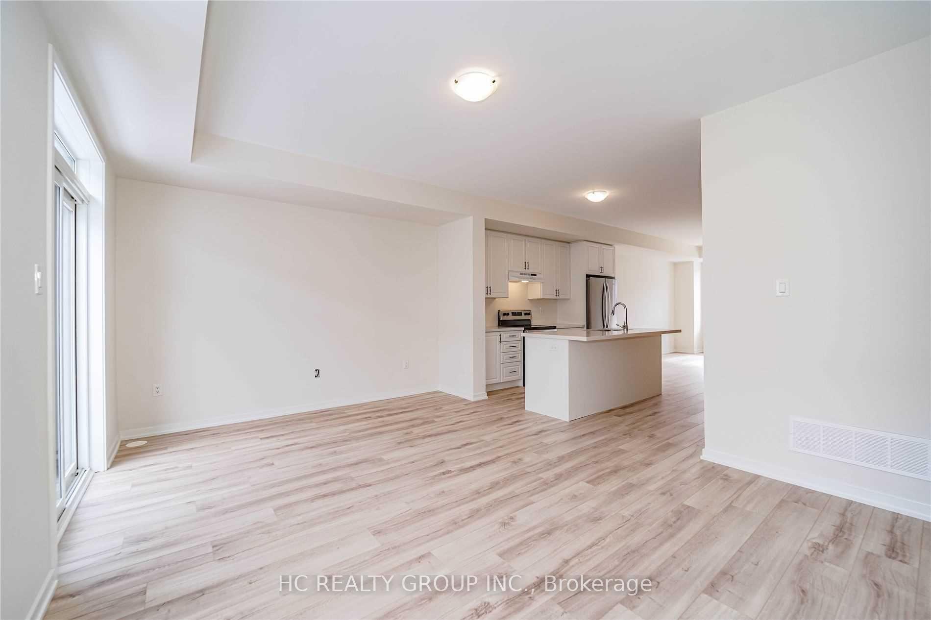 Photo 14 of 132 Rattenbury Road, Vaughan, Patterson — HOMEH