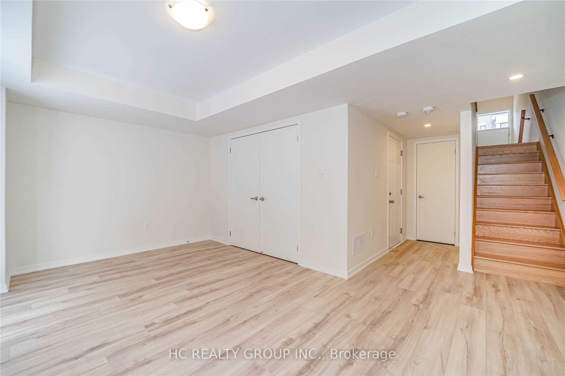 Photo 33 of 132 Rattenbury Road, Vaughan, Patterson — HOMEH