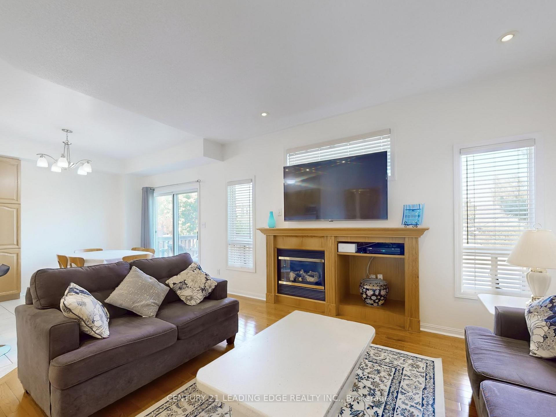 Photo 14 of 47 Thames Drive, Whitby, Rolling Acres — HOMEH