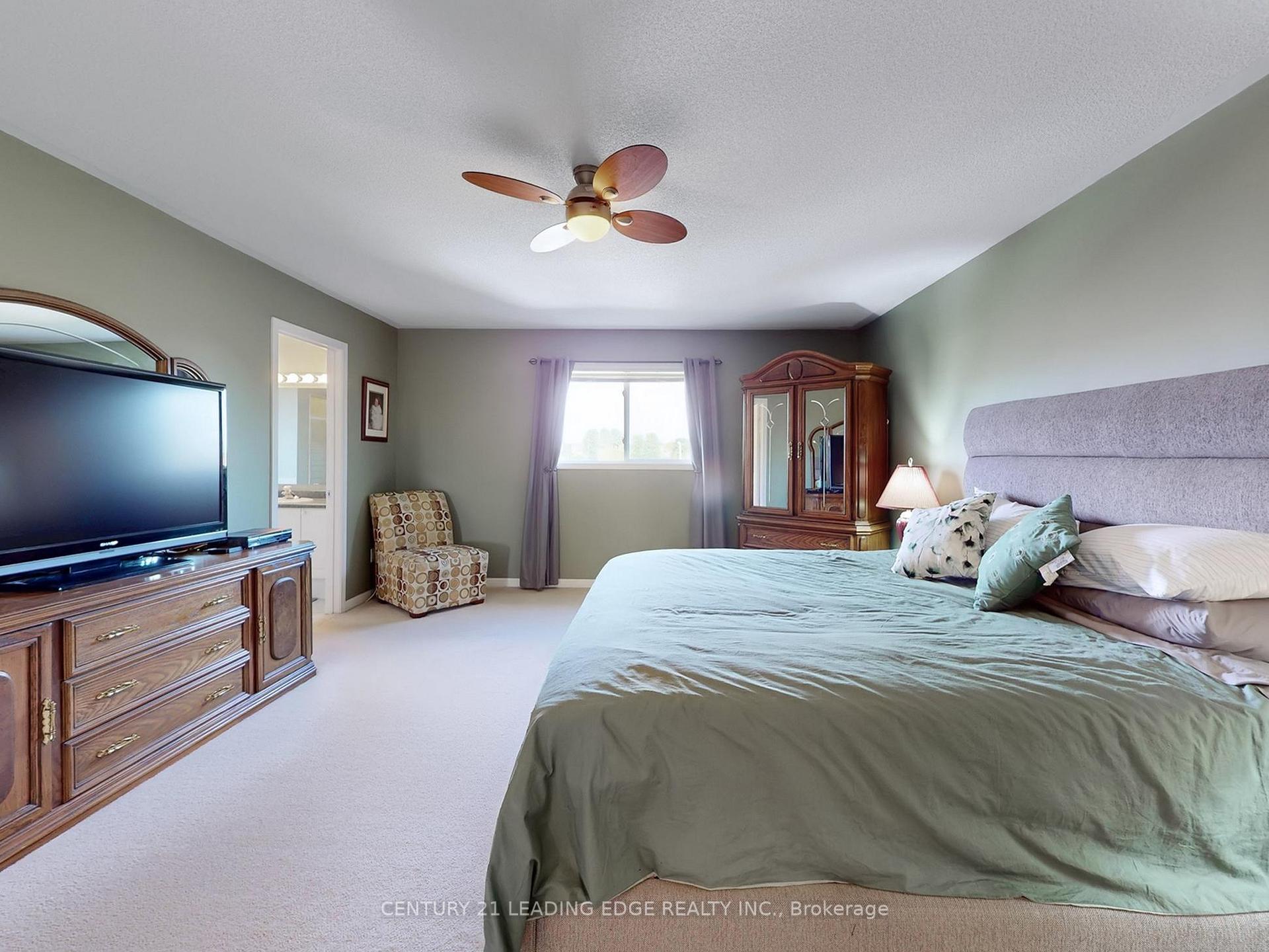 Photo 26 of 47 Thames Drive, Whitby, Rolling Acres — HOMEH