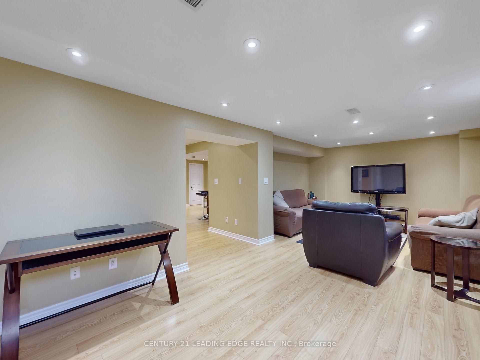 Photo 40 of 47 Thames Drive, Whitby, Rolling Acres — HOMEH
