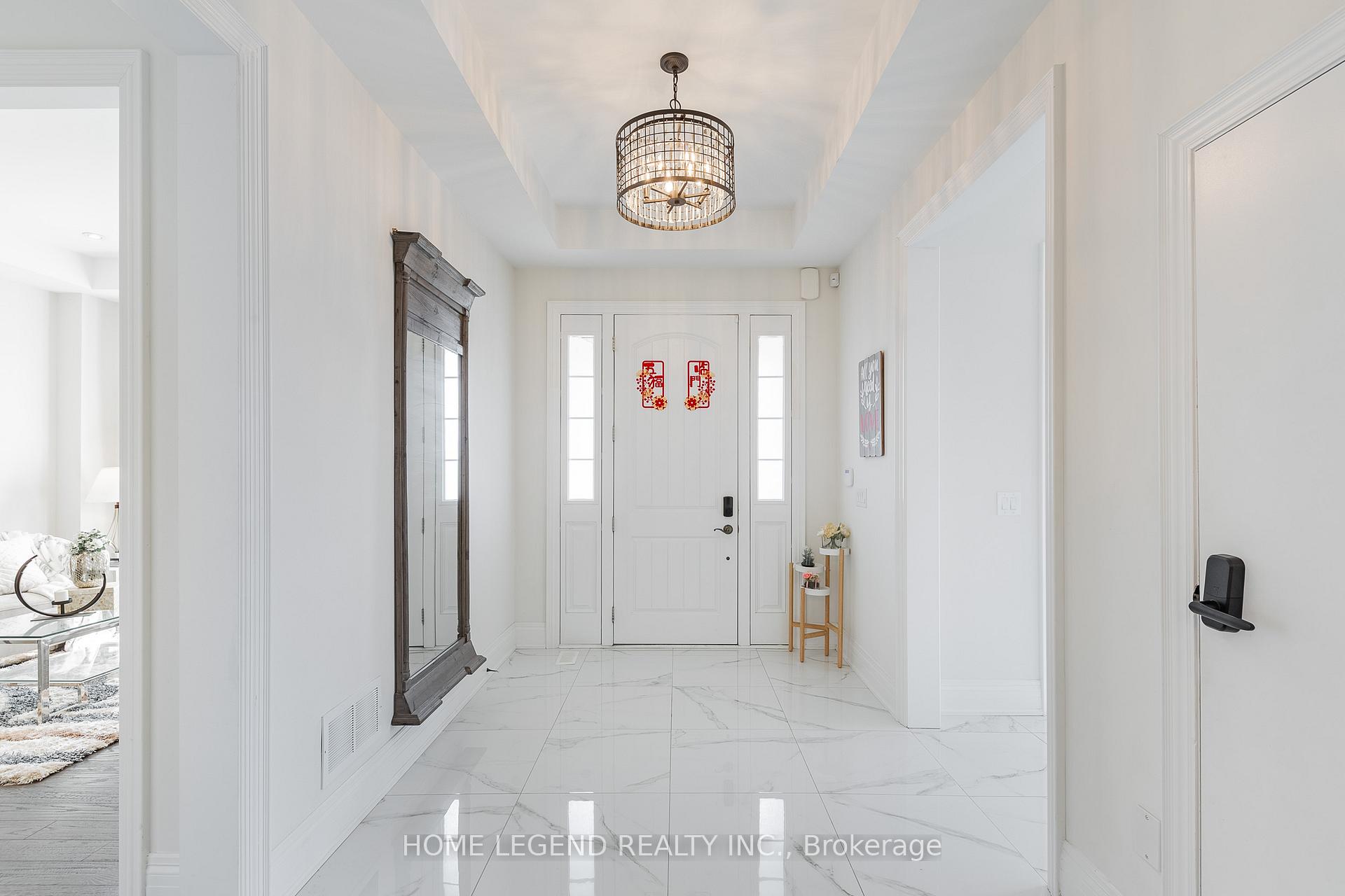 Photo 4 of 101 Foley Crescent, Vaughan, Patterson — HOMEH
