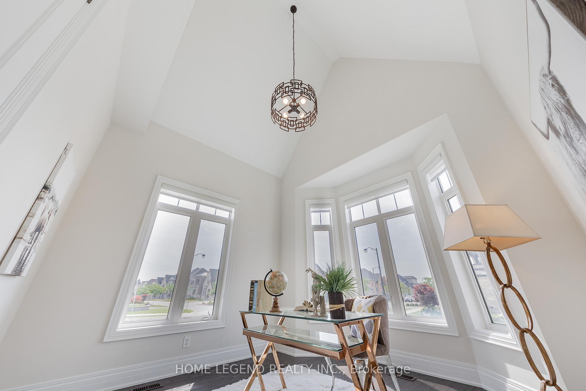 Photo 21 of 101 Foley Crescent, Vaughan, Patterson — HOMEH