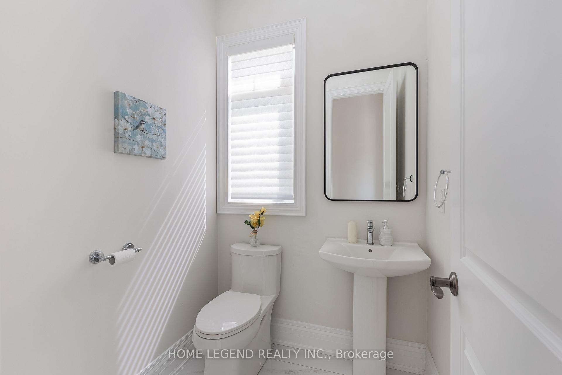 Photo 23 of 101 Foley Crescent, Vaughan, Patterson — HOMEH