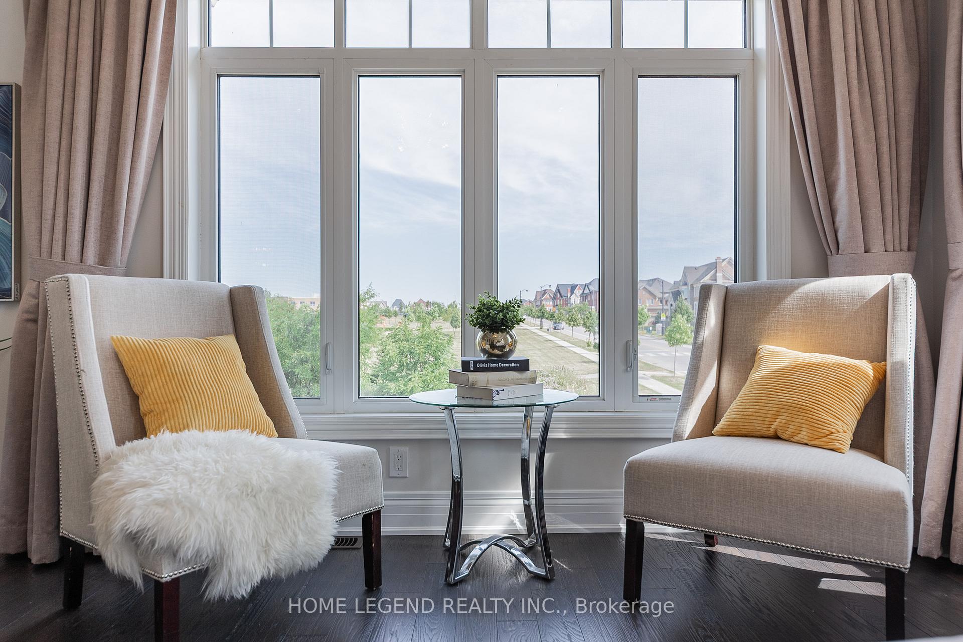 Photo 29 of 101 Foley Crescent, Vaughan, Patterson — HOMEH