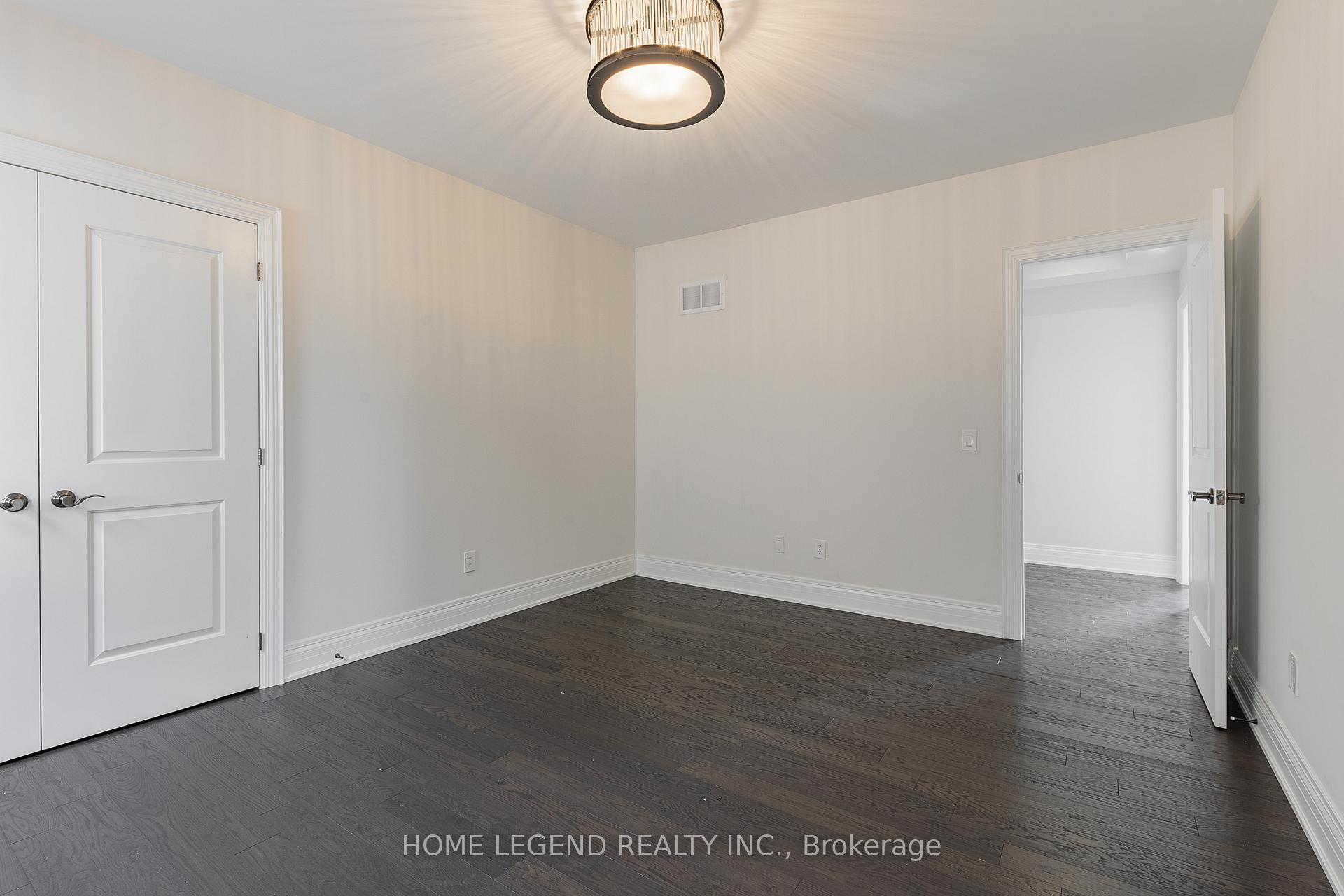 Photo 44 of 101 Foley Crescent, Vaughan, Patterson — HOMEH