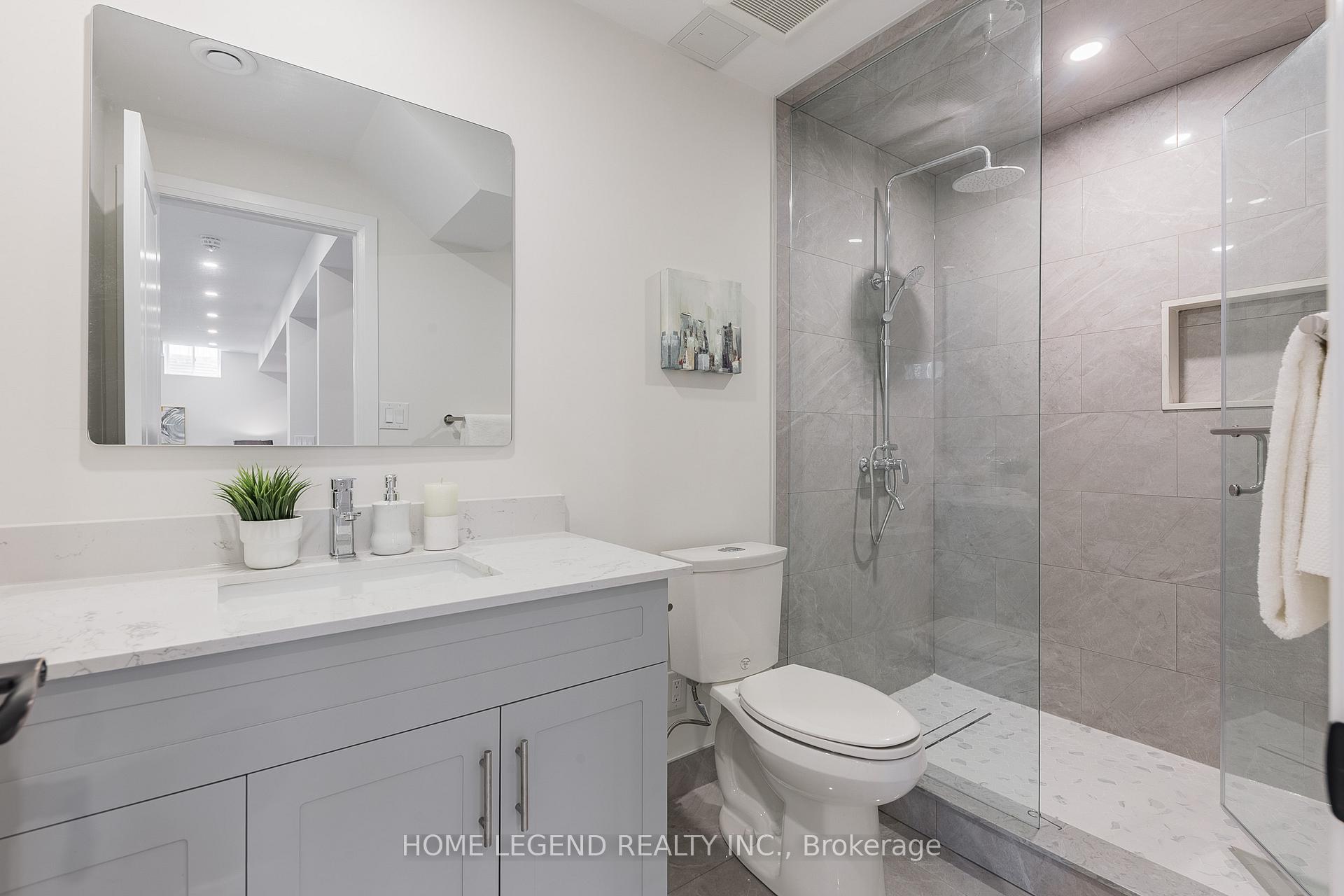 Photo 49 of 101 Foley Crescent, Vaughan, Patterson — HOMEH