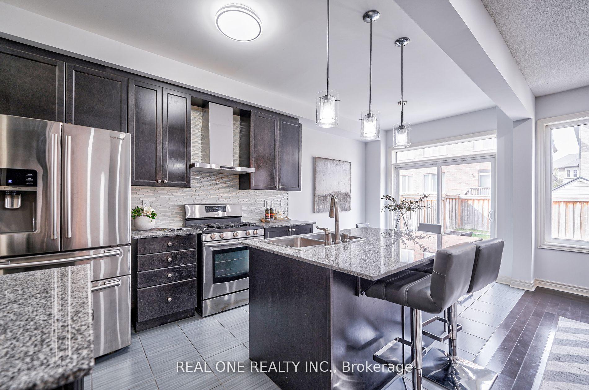 Photo 17 of 114 Beckett Avenue, Markham, Berczy — HOMEH