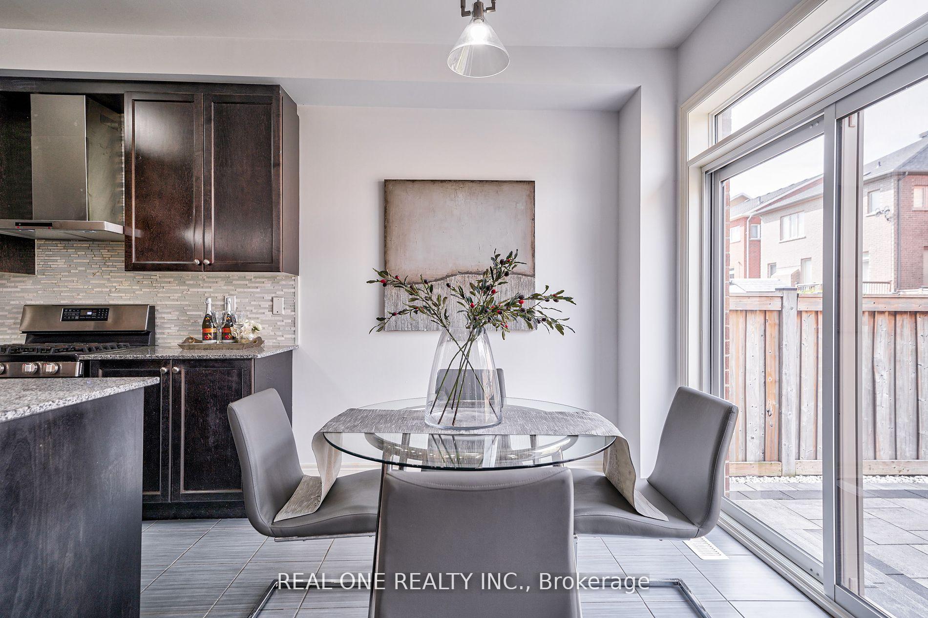 Photo 21 of 114 Beckett Avenue, Markham, Berczy — HOMEH