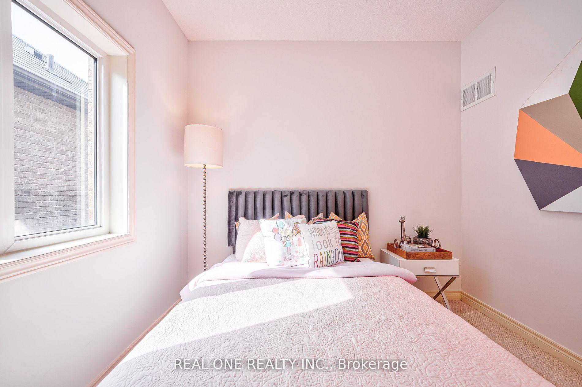 Photo 28 of 114 Beckett Avenue, Markham, Berczy — HOMEH