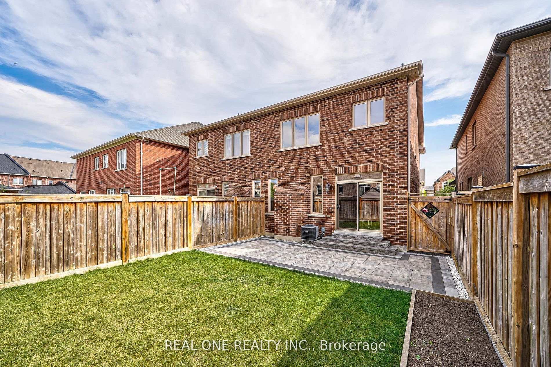 Photo 40 of 114 Beckett Avenue, Markham, Berczy — HOMEH