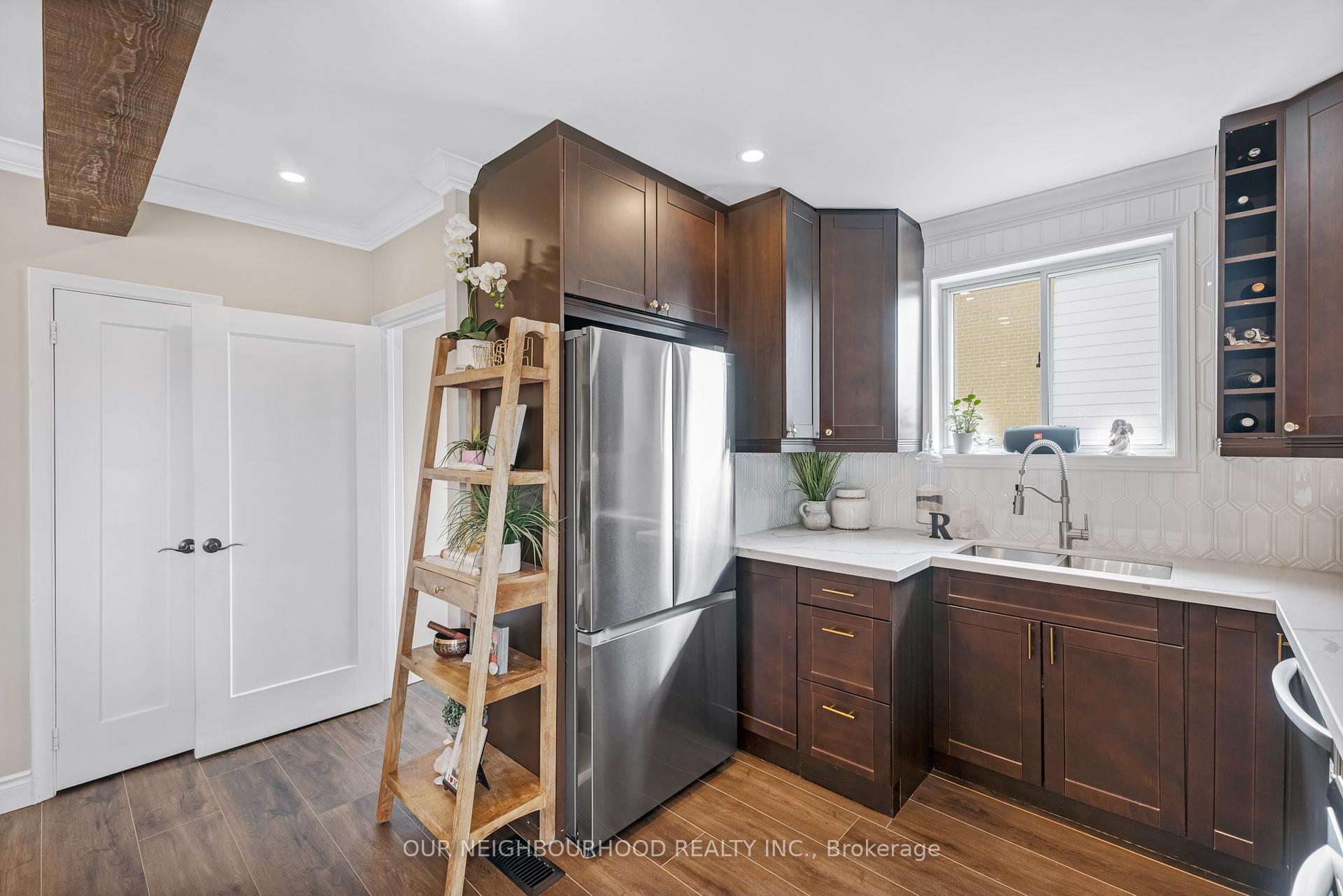 Photo 8 of 227 Rosedale Drive, Whitby, Downtown Whitby — HOMEH