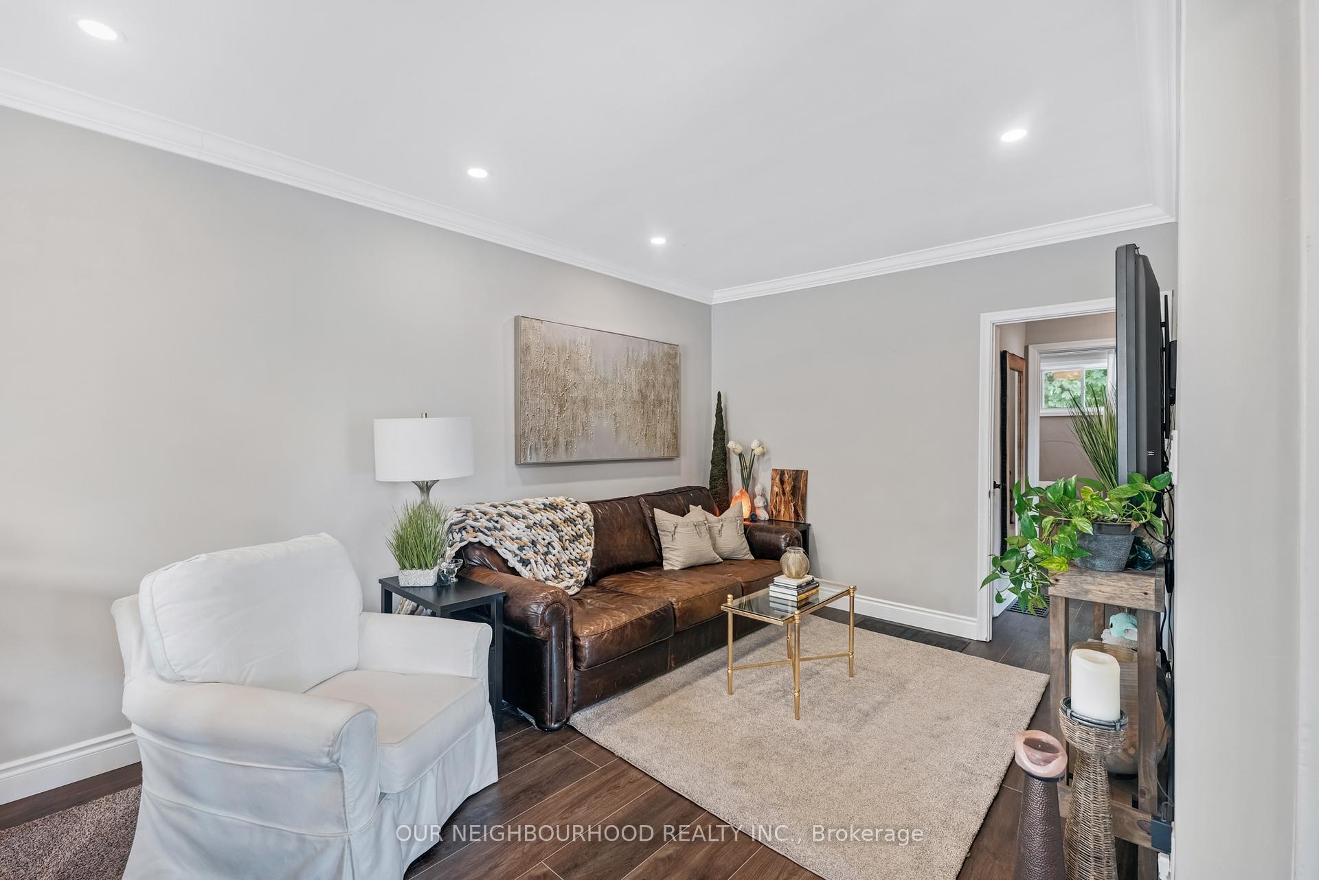 Photo 11 of 227 Rosedale Drive, Whitby, Downtown Whitby — HOMEH