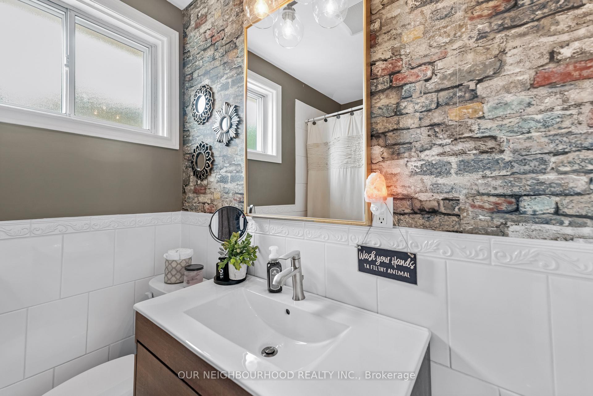 Photo 17 of 227 Rosedale Drive, Whitby, Downtown Whitby — HOMEH