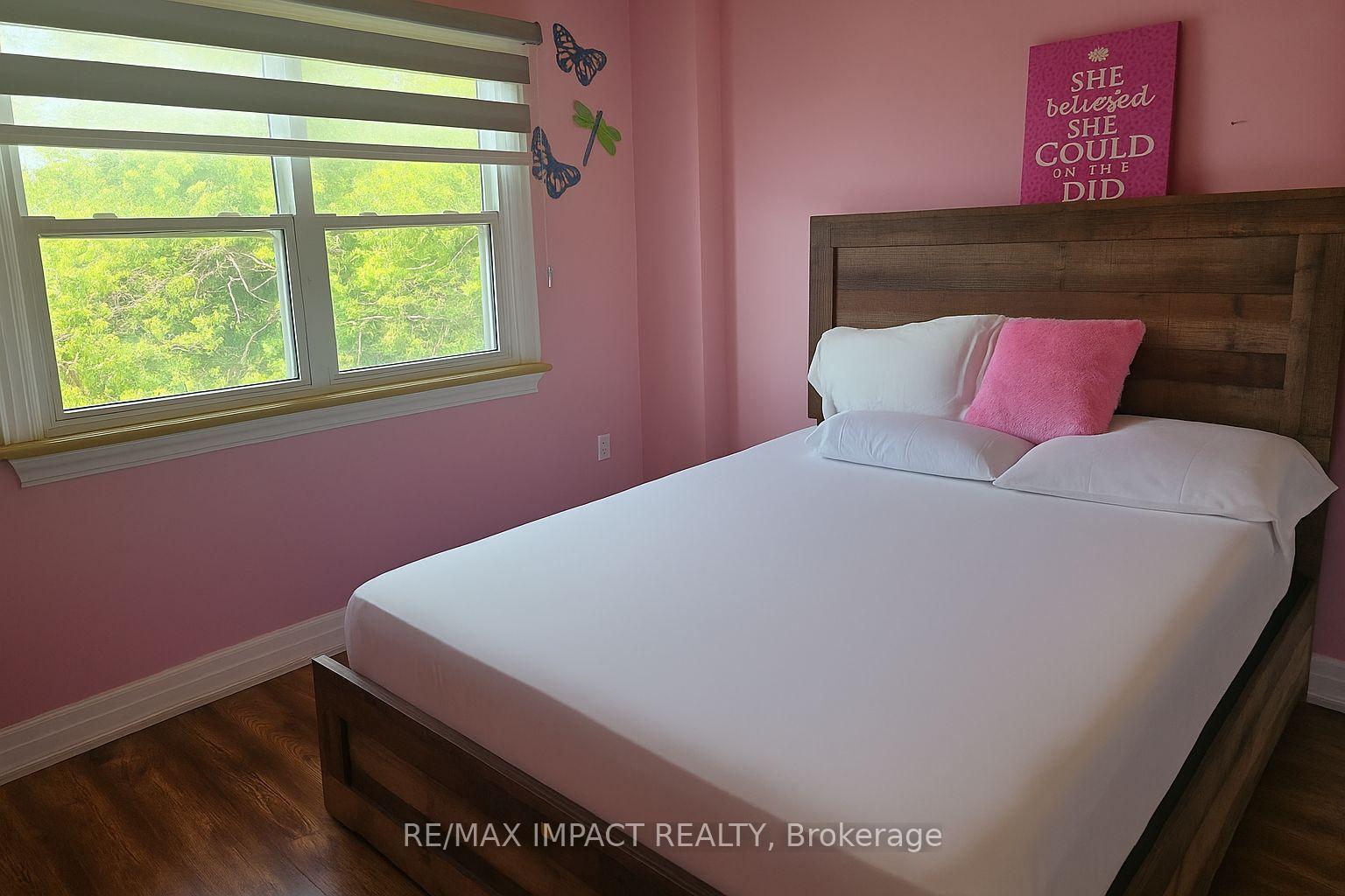 Photo 7 of 28 Fairmeadow Place E, Whitby, Blue Grass Meadows — HOMEH