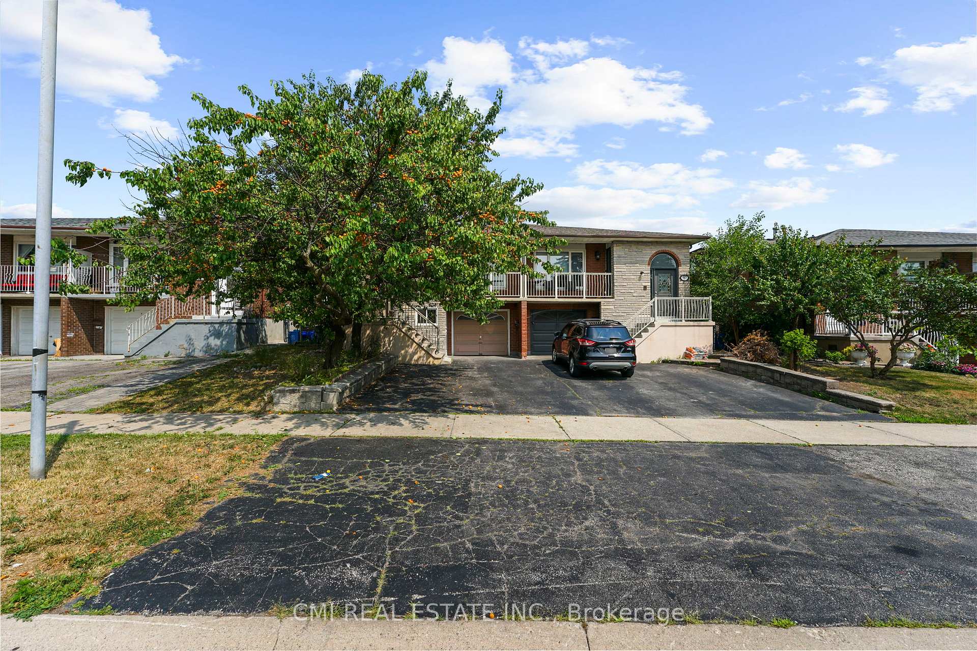 Photo 1 of 119 Albany Drive, Vaughan, West Woodbridge — HOMEH