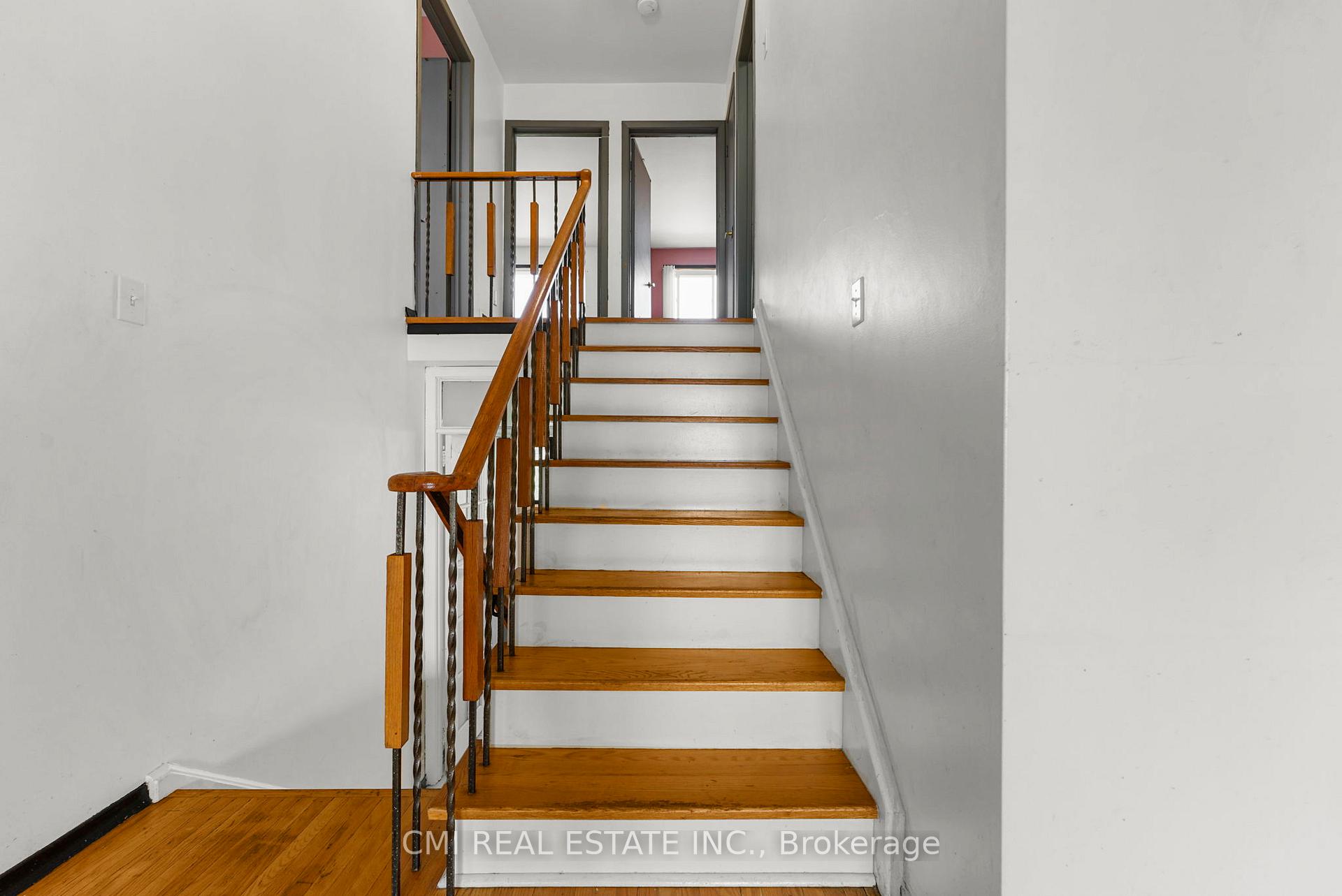 Photo 22 of 119 Albany Drive, Vaughan, West Woodbridge — HOMEH