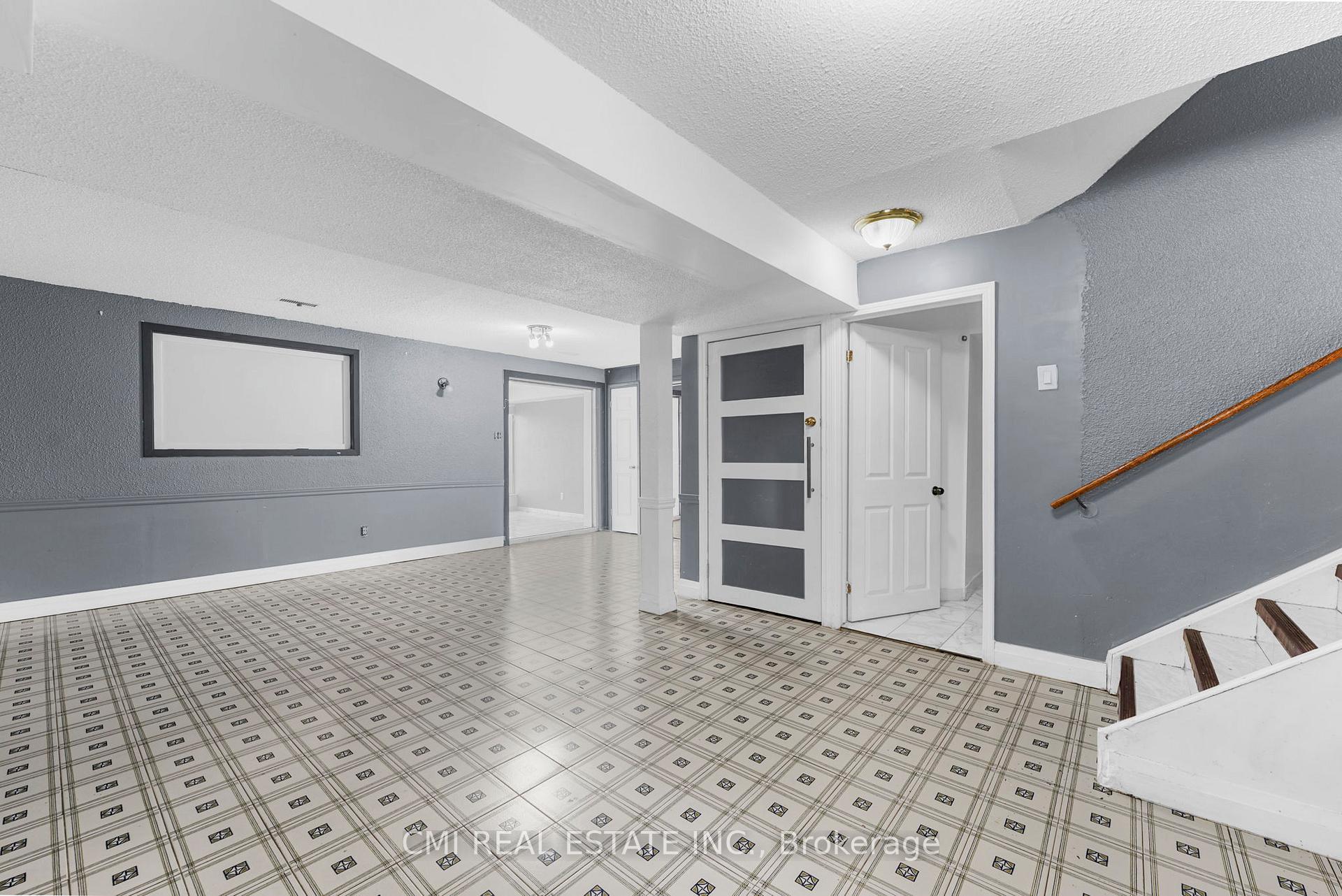 Photo 30 of 119 Albany Drive, Vaughan, West Woodbridge — HOMEH
