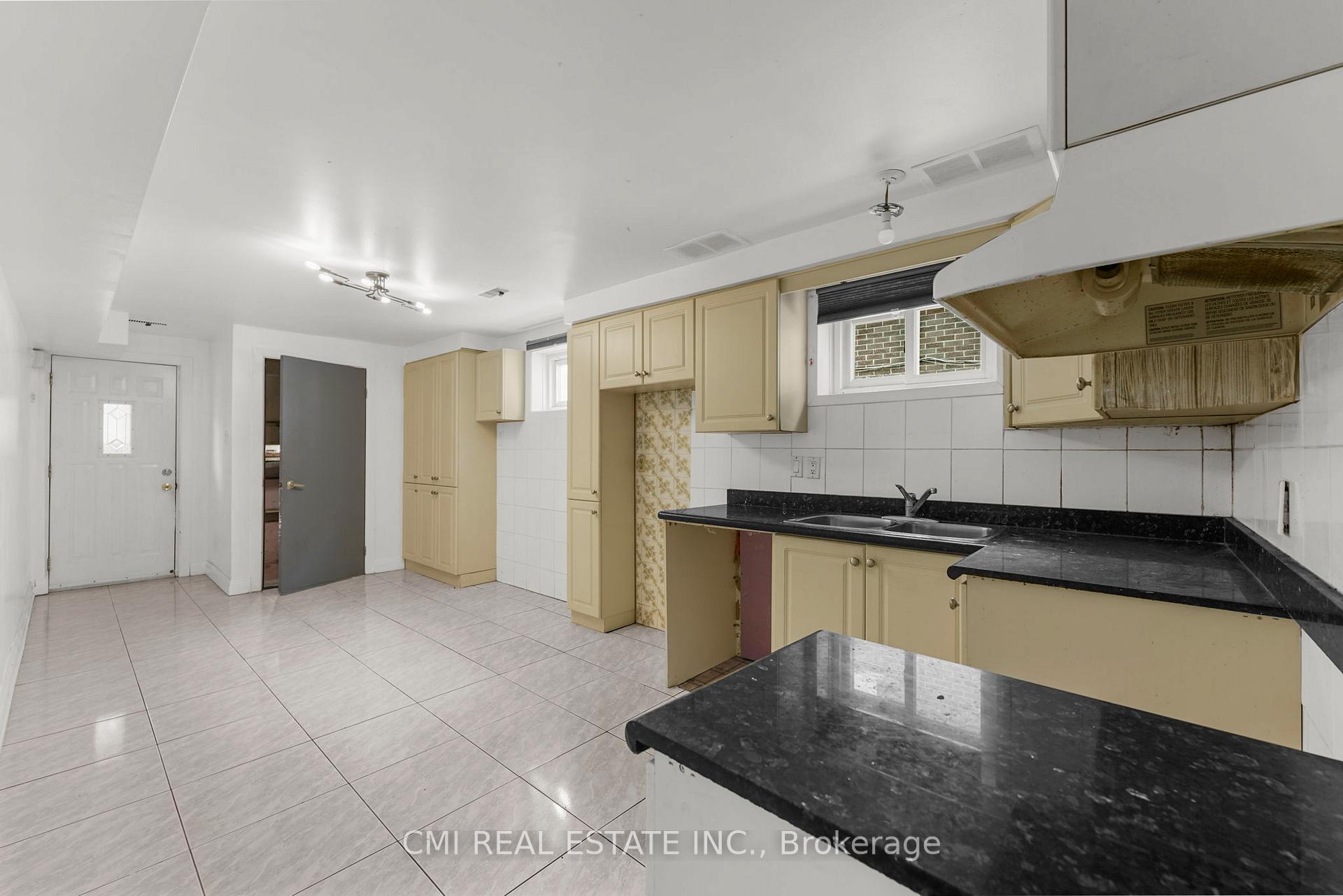 Photo 34 of 119 Albany Drive, Vaughan, West Woodbridge — HOMEH