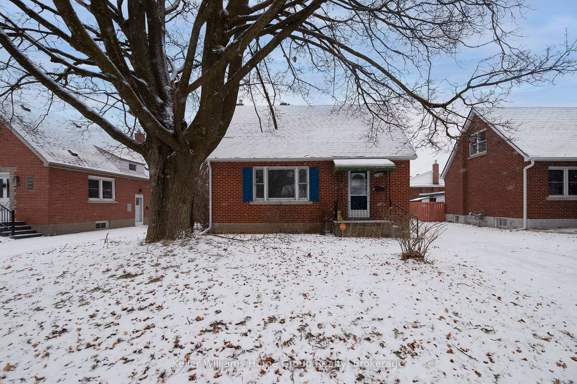 Photo 20 of 32 Dietz Avenue S, Waterloo — HOMEH