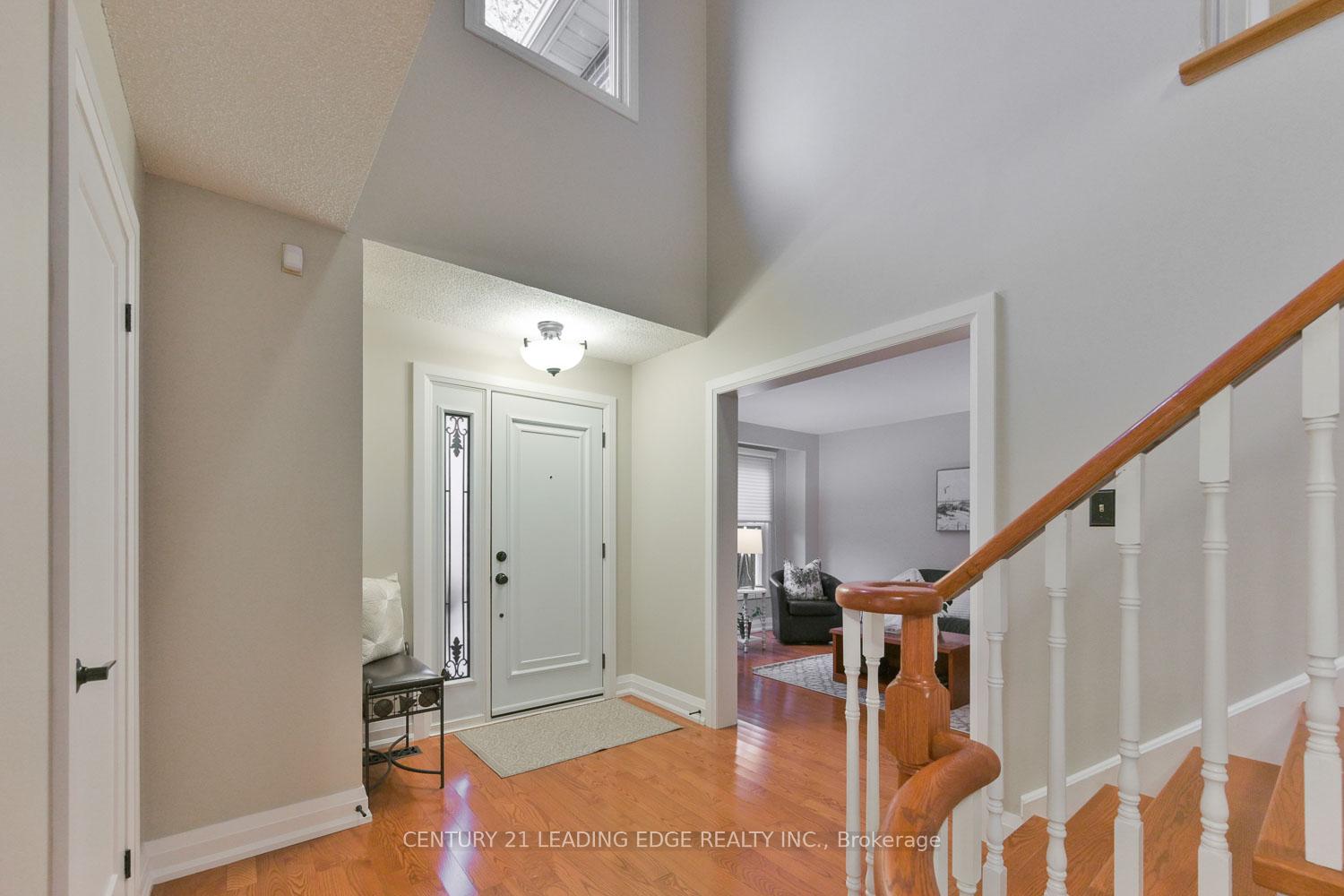 Photo 5 of 81 Mccarty Crescent, Markham, Markham Village — HOMEH