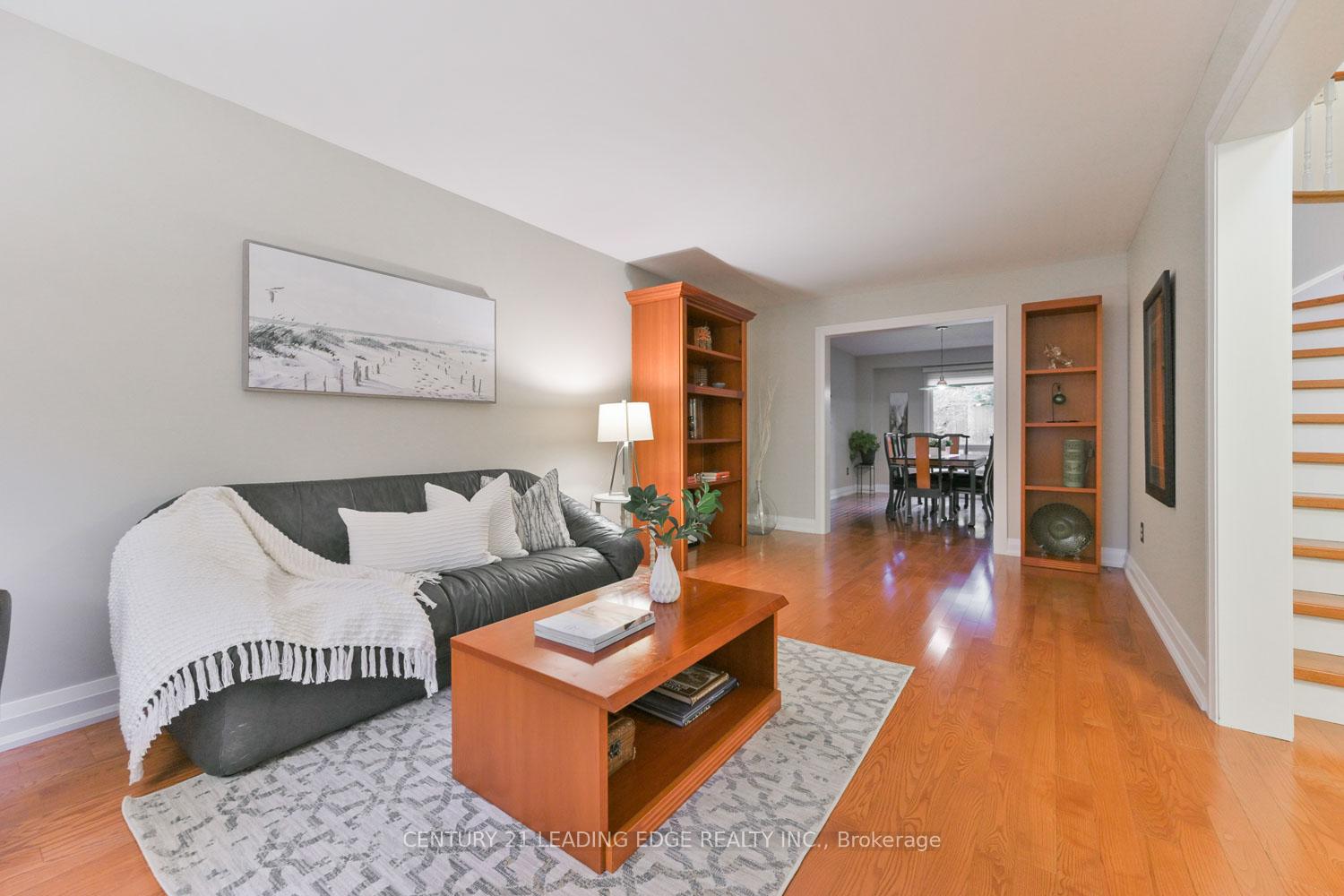 Photo 9 of 81 Mccarty Crescent, Markham, Markham Village — HOMEH