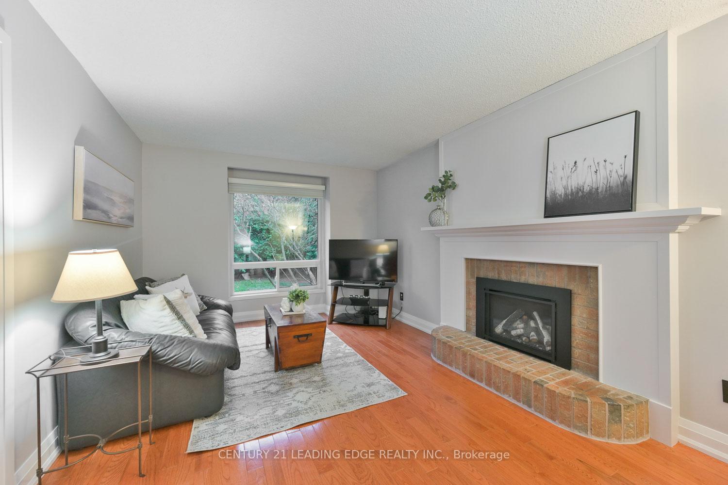 Photo 18 of 81 Mccarty Crescent, Markham, Markham Village — HOMEH