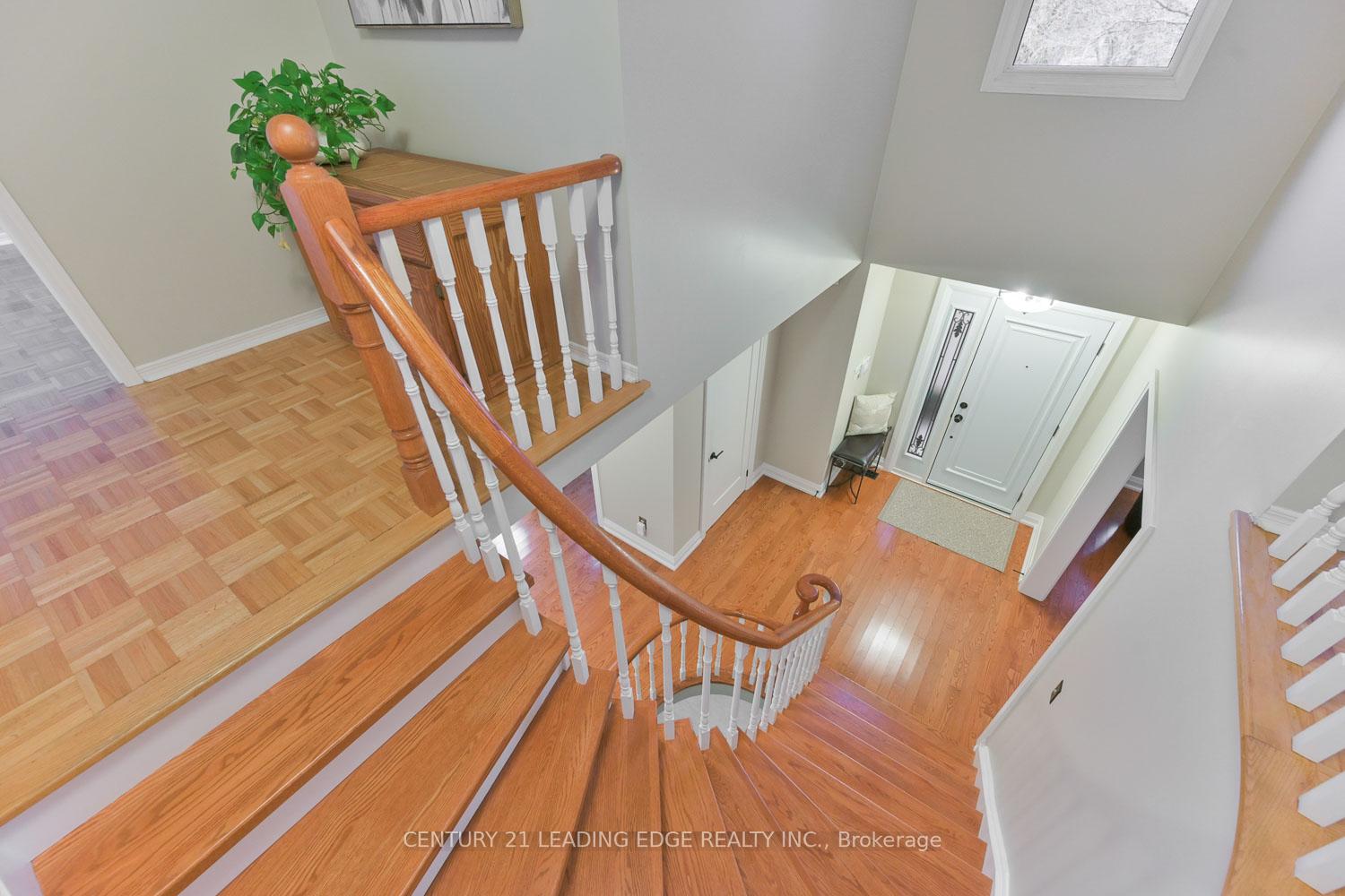 Photo 24 of 81 Mccarty Crescent, Markham, Markham Village — HOMEH