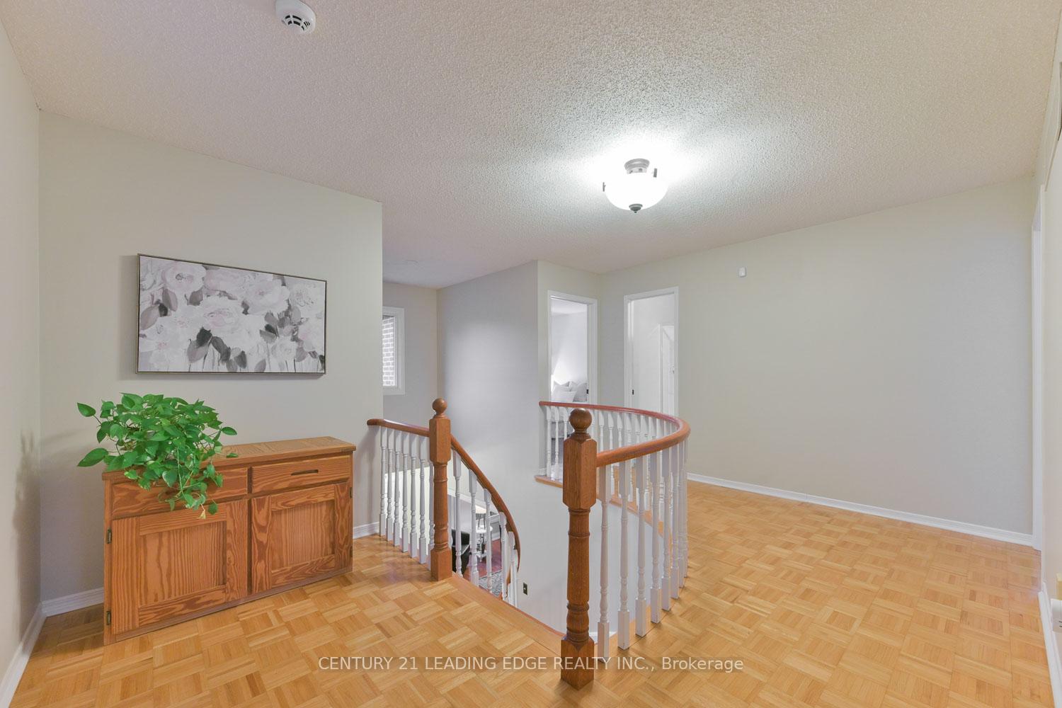 Photo 25 of 81 Mccarty Crescent, Markham, Markham Village — HOMEH
